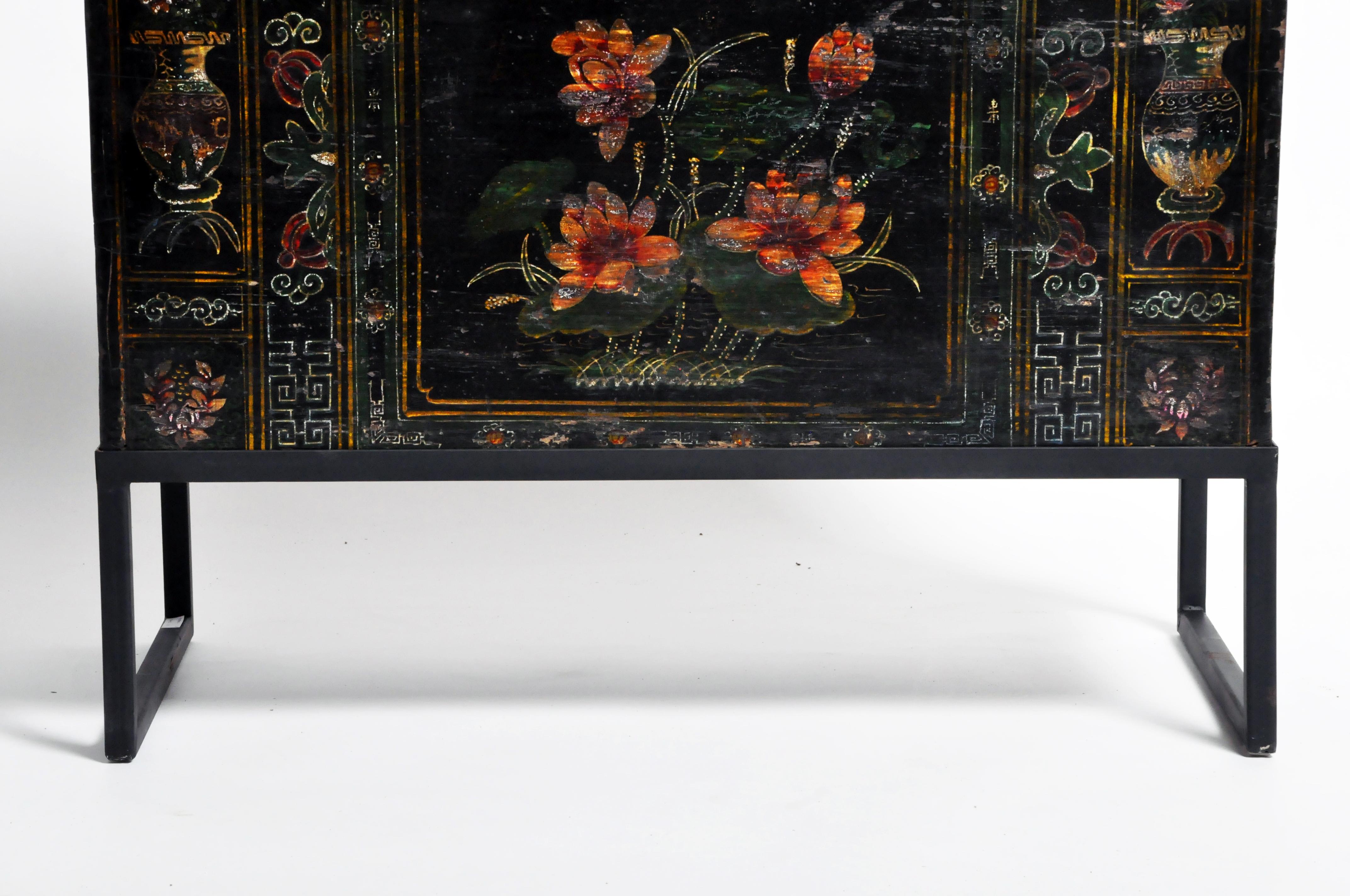 Late Qing Dynasty Storage Chest with Painting and Metal Base 4