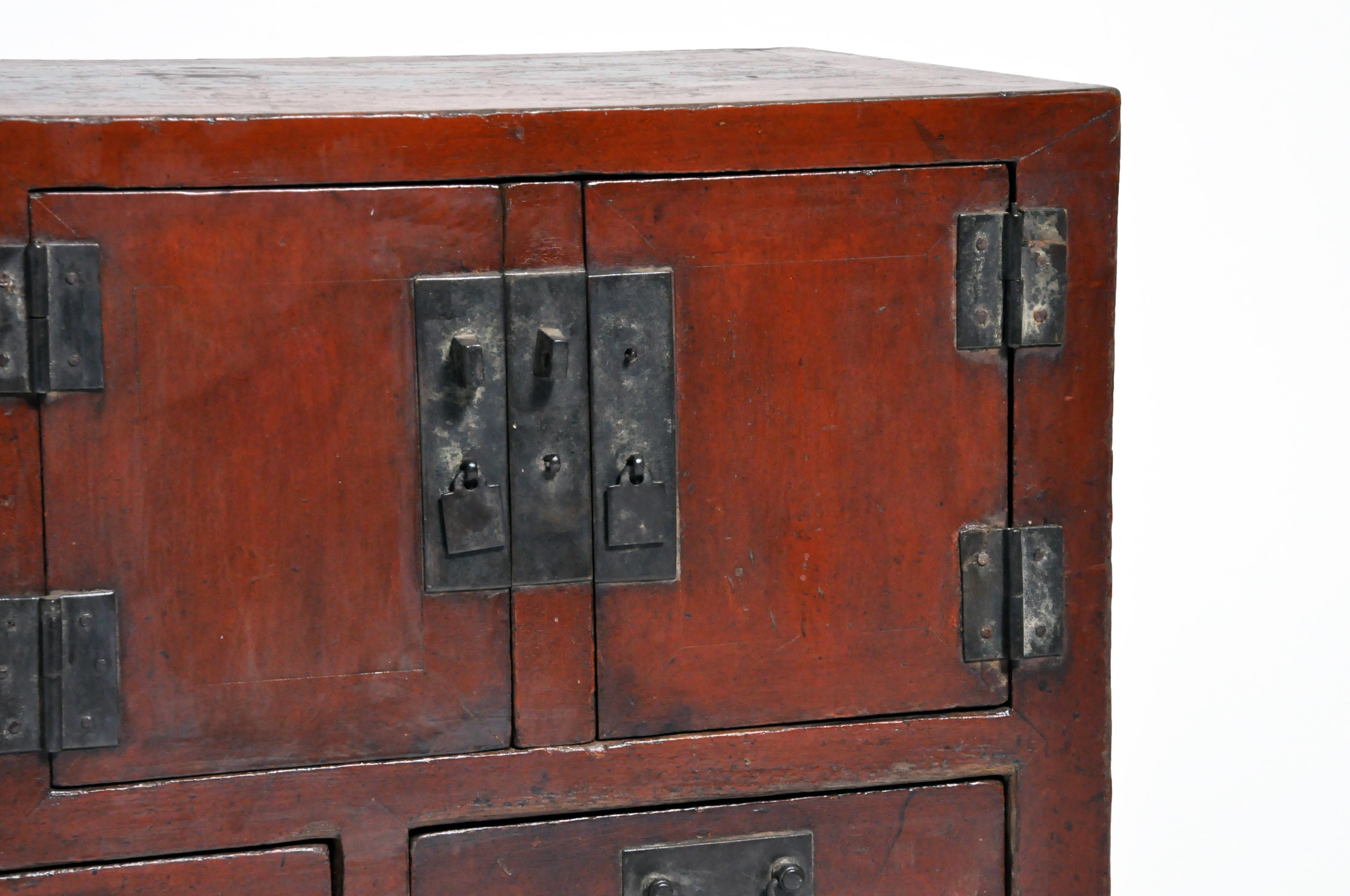 Late Qing Dynasty Tianjin Chest 2