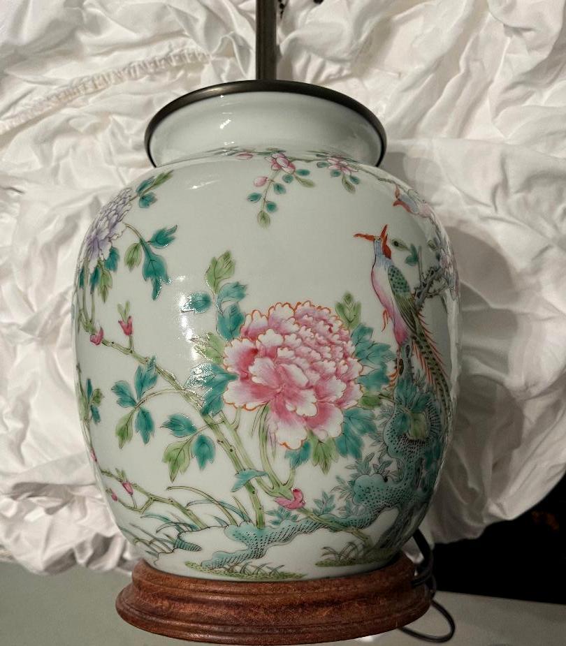 Späte Qing oder frühe Republik Chinesisch Vögel & Blumen Vase Lampe im Angebot 8