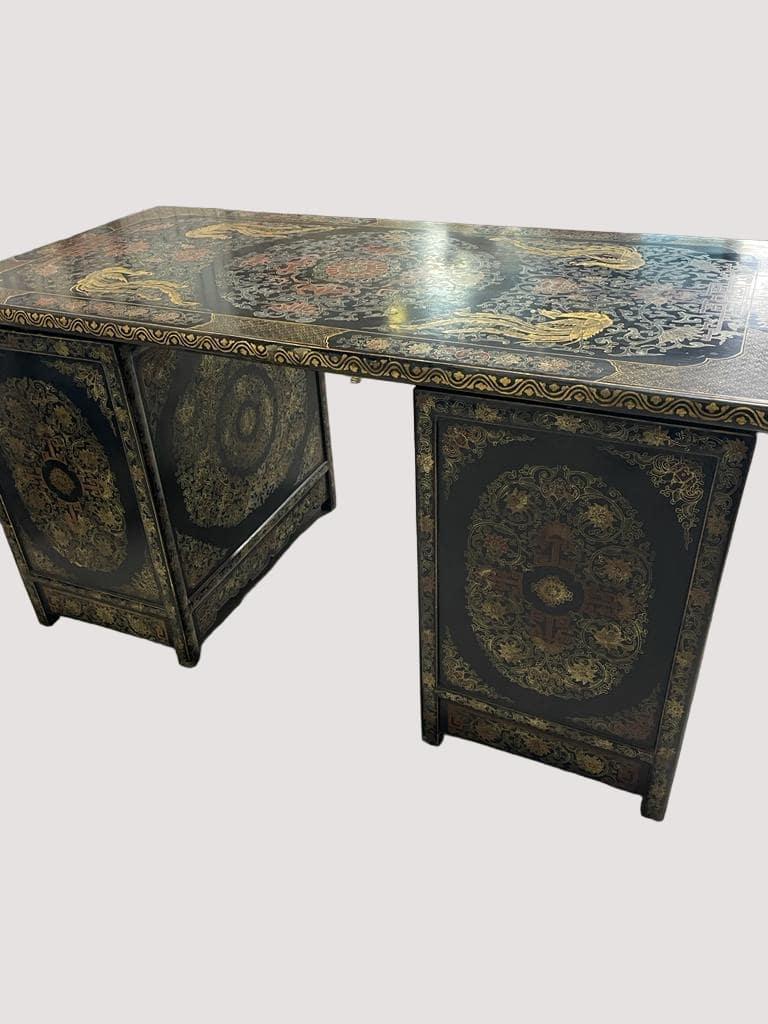 Late Qing Period Chinese Gilt and Black Lacquer Partner's Desk and Chair  For Sale 4