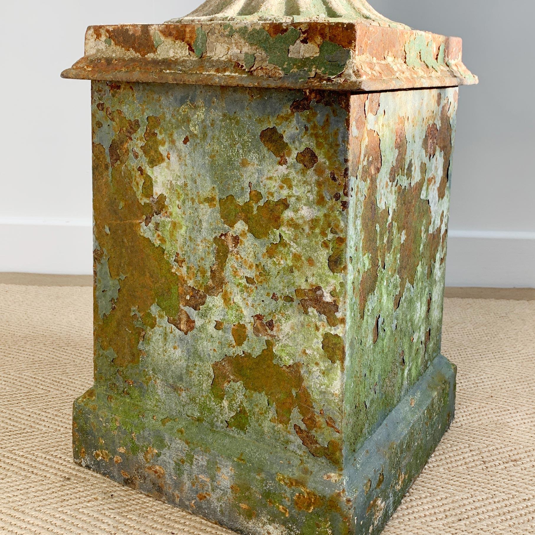 Late Regency Cast Iron Campana Urn on Original Plinth In Good Condition In Hastings, GB