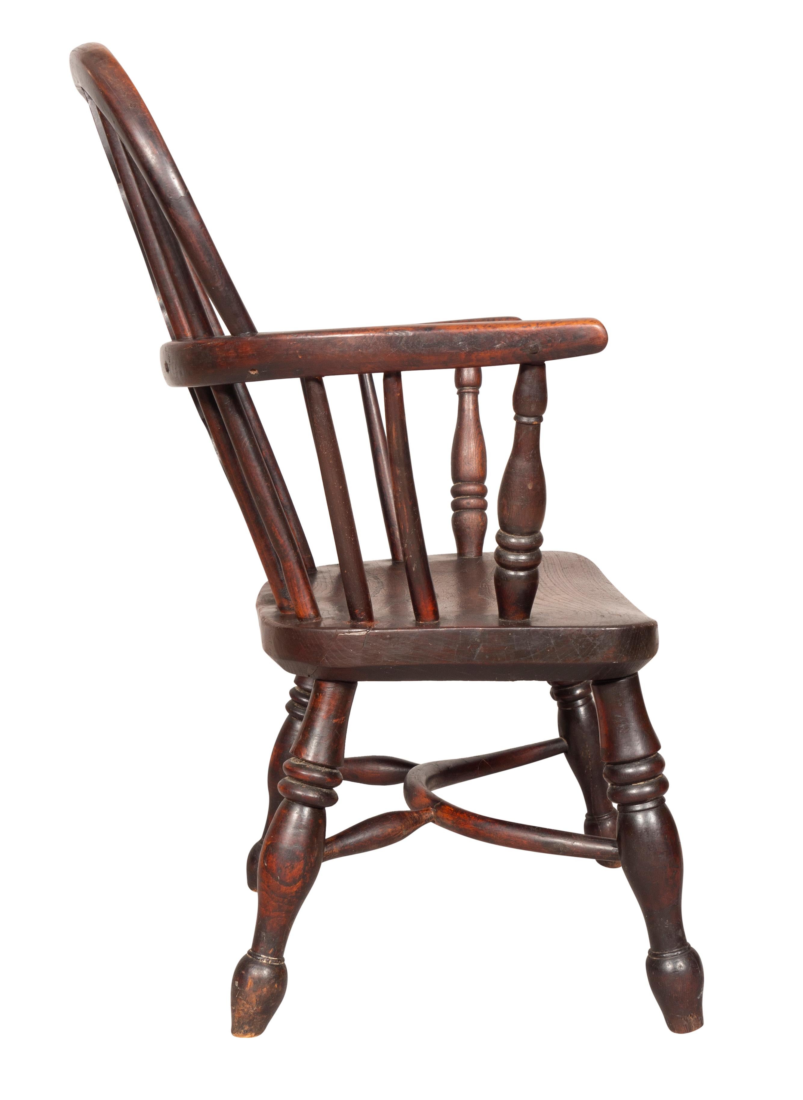 Late Regency Childs Yew and Elm Windsor Armchair In Good Condition For Sale In Essex, MA