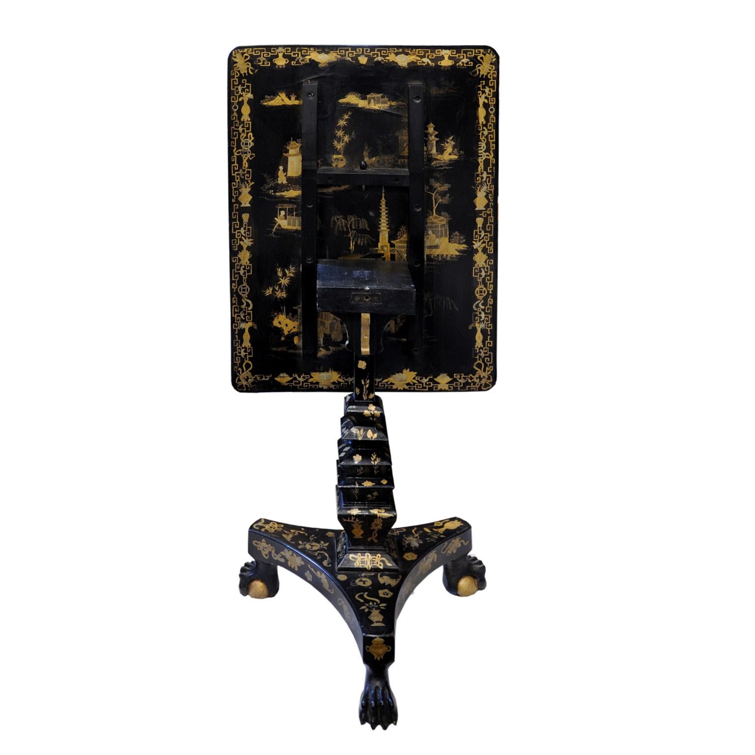 English Late Regency Chinese Export Chinoiserie Tilt-Top Table, circa 1820 For Sale
