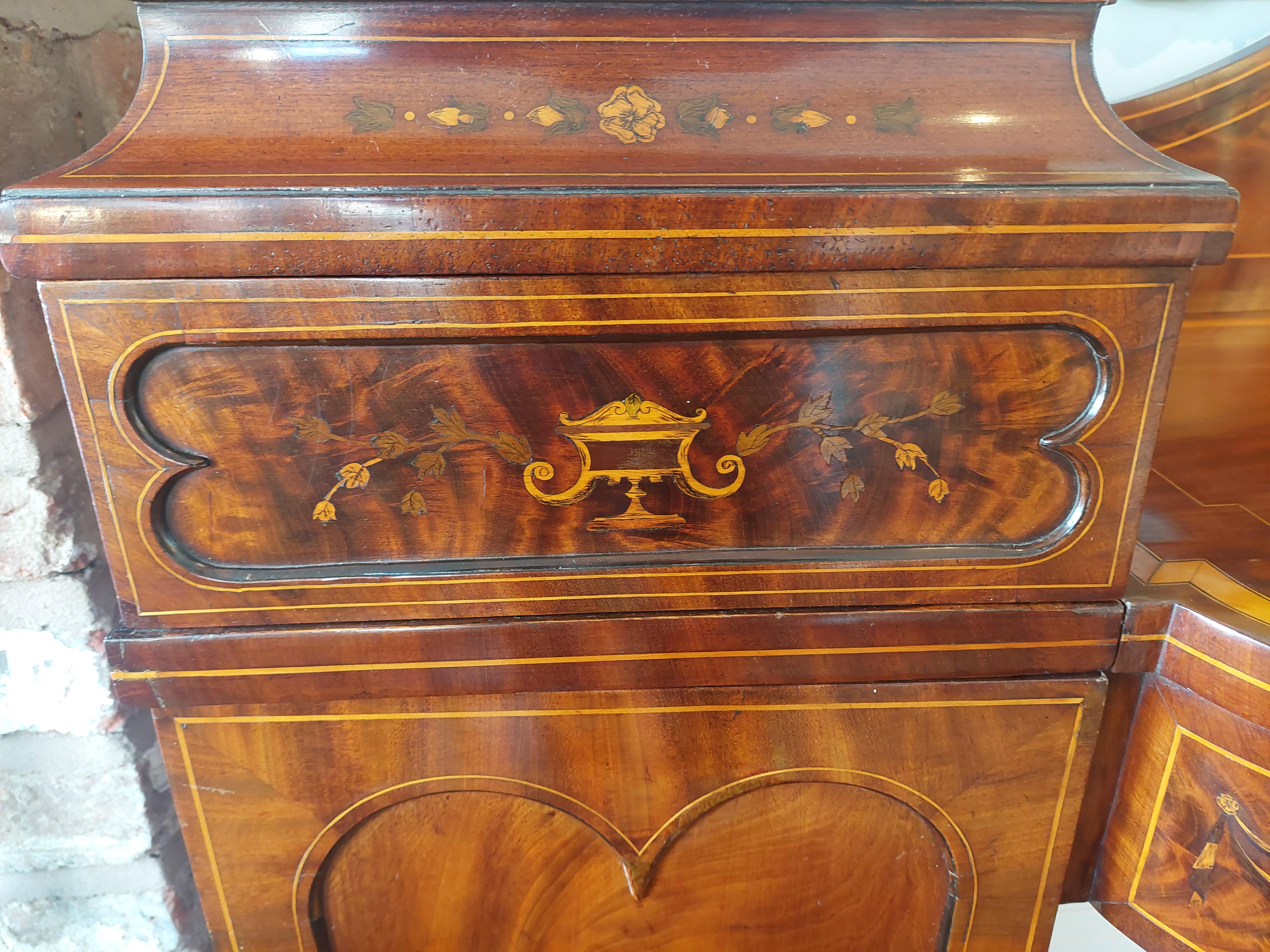 English Late Regency Inlaid Mahogany Twin Pedestal Sideboard