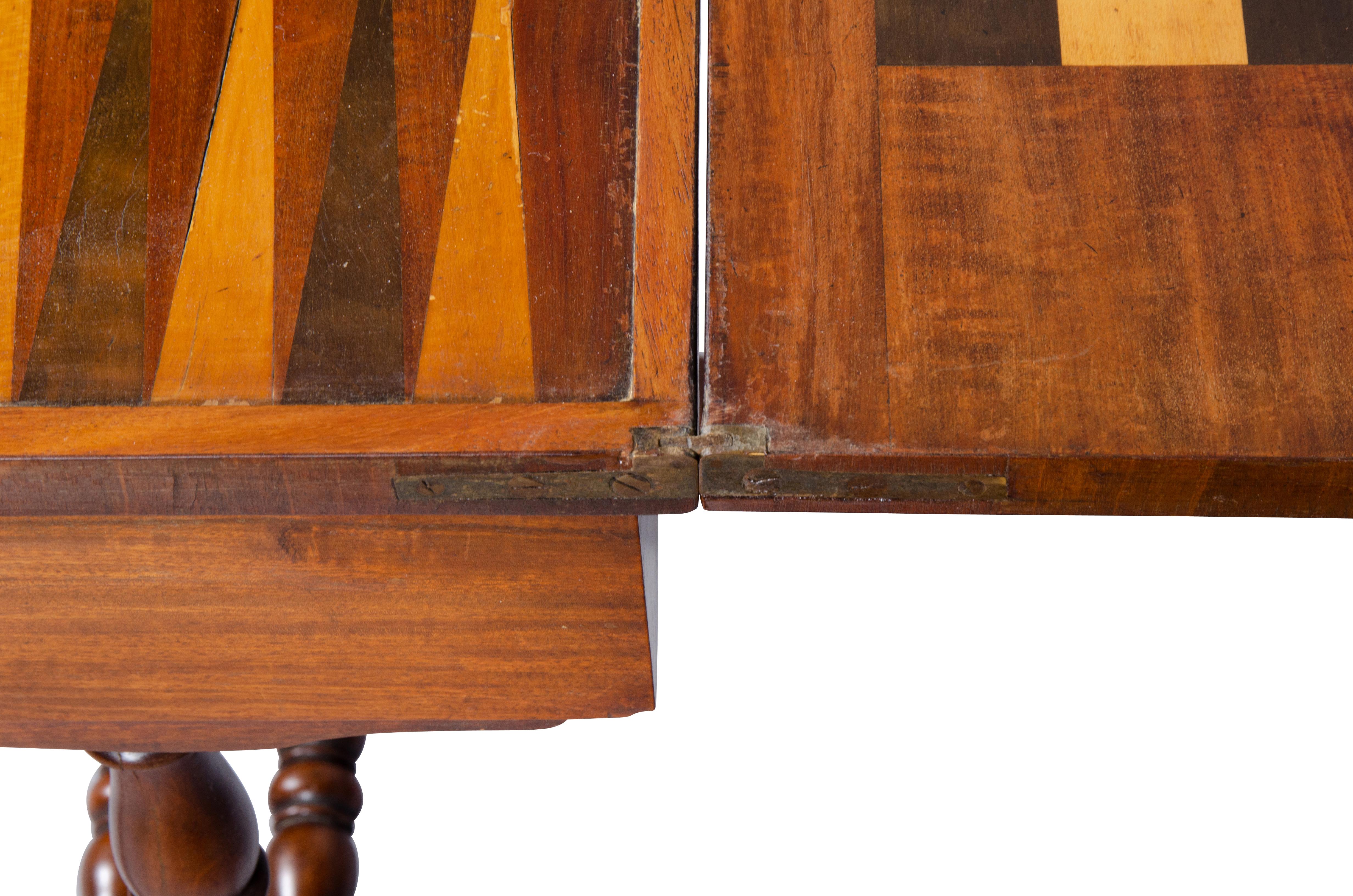Spieltisch aus Mahagoni im späten Regency-Stil im Angebot 13
