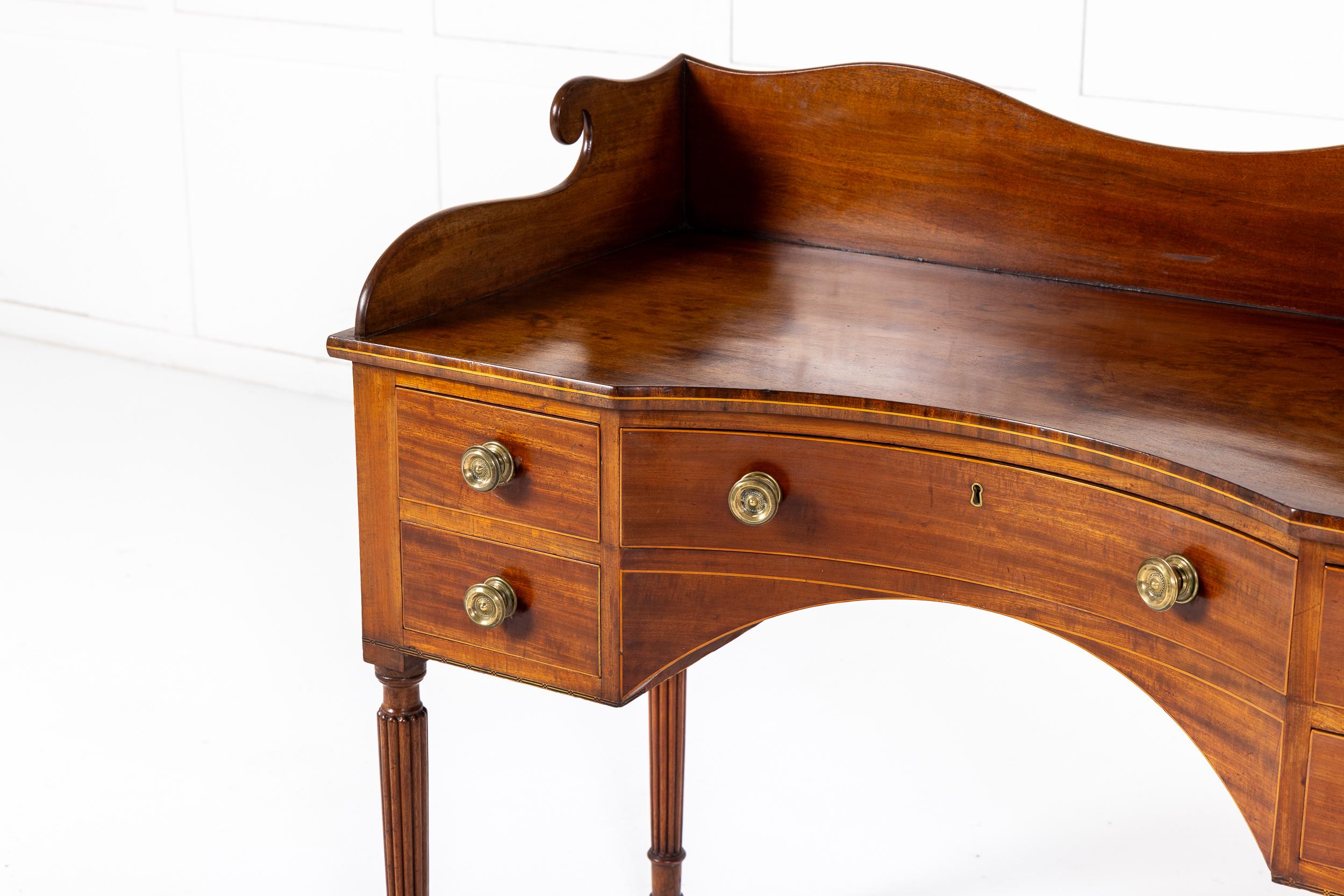 Late Regency Mahogany Writing Table In Good Condition For Sale In Gloucestershire, GB