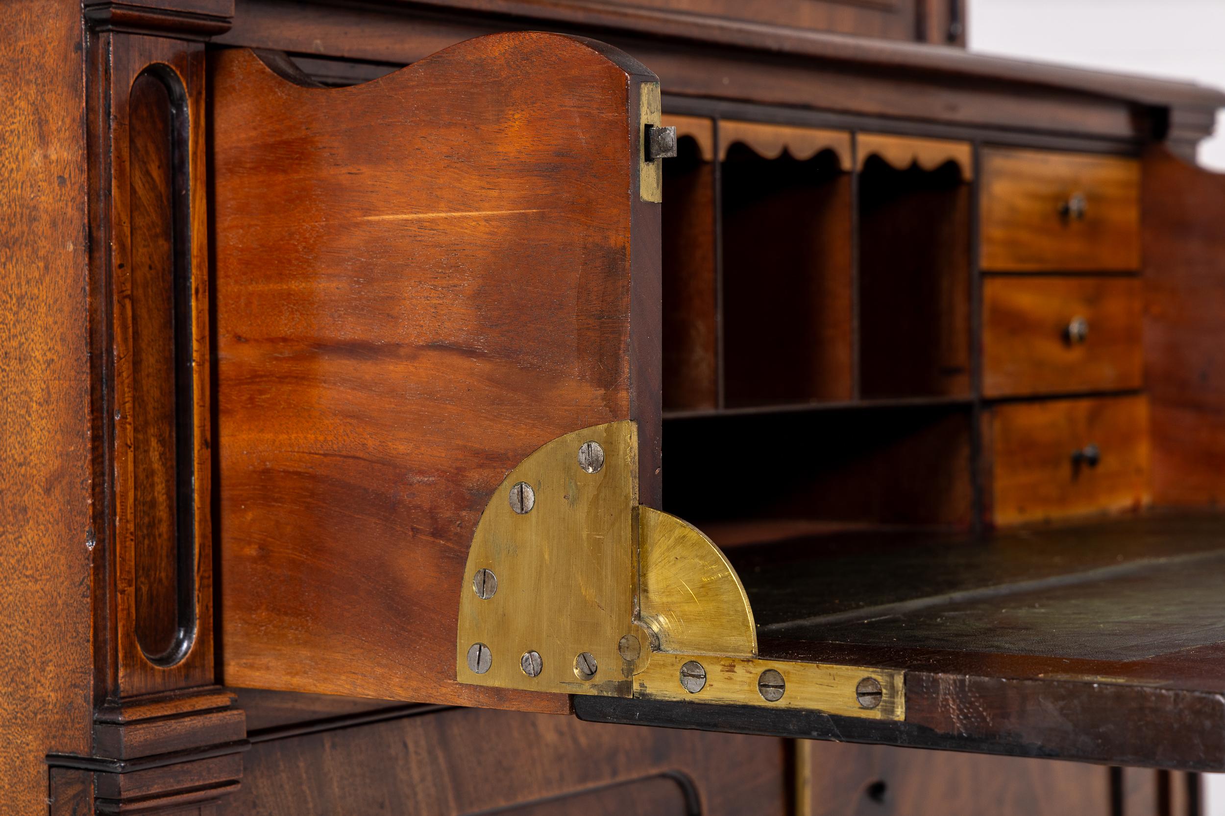 Late Regency Period Mahogany Secretaire Bookcase Circa 1825-30 For Sale 10