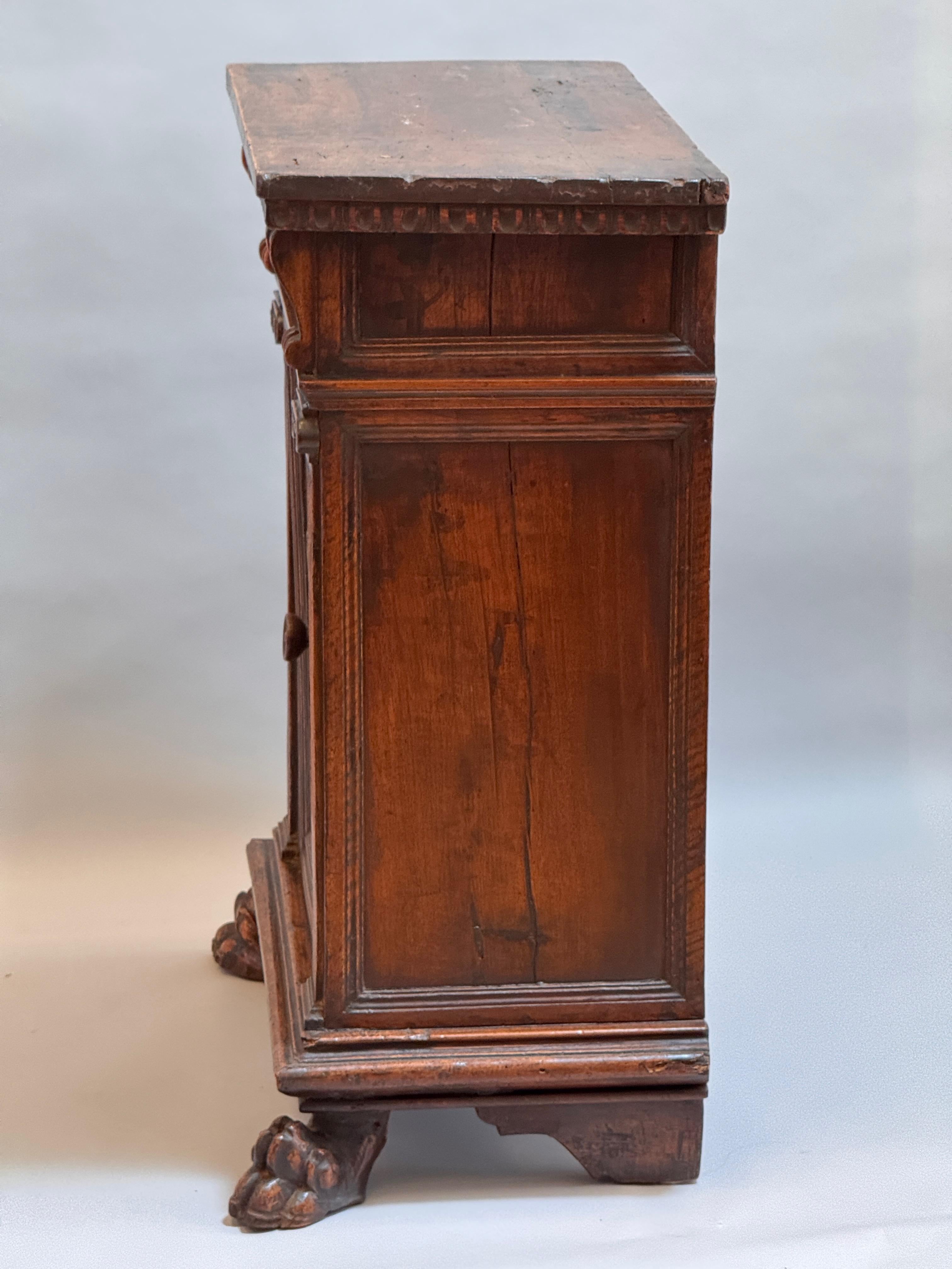 Credenza italiana del tardo Rinascimento del XVI secolo in vendita 4