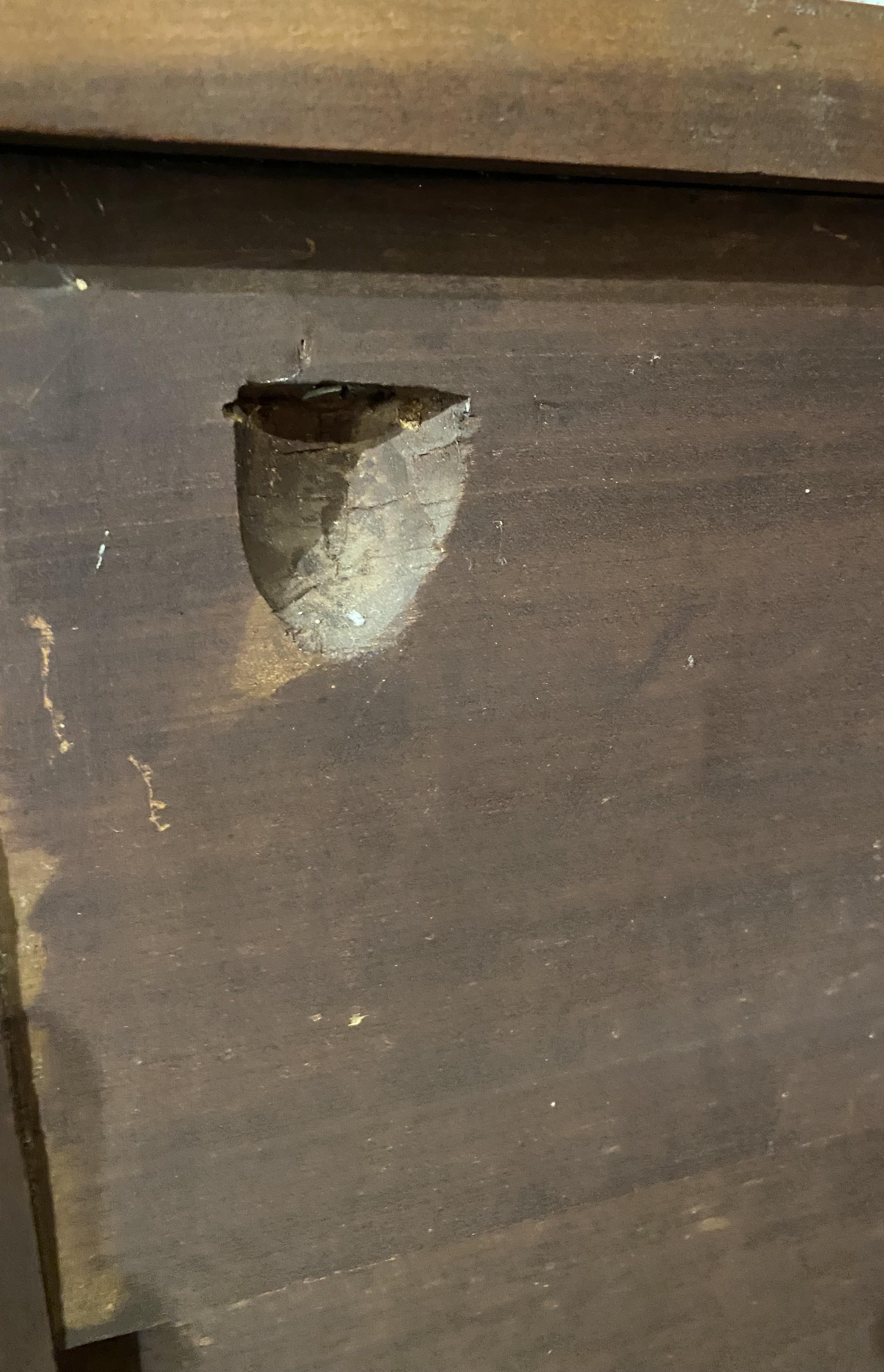 Cassapanca in stile tardo Sheraton in acero tigrato a tre piani su quattro in vendita 4