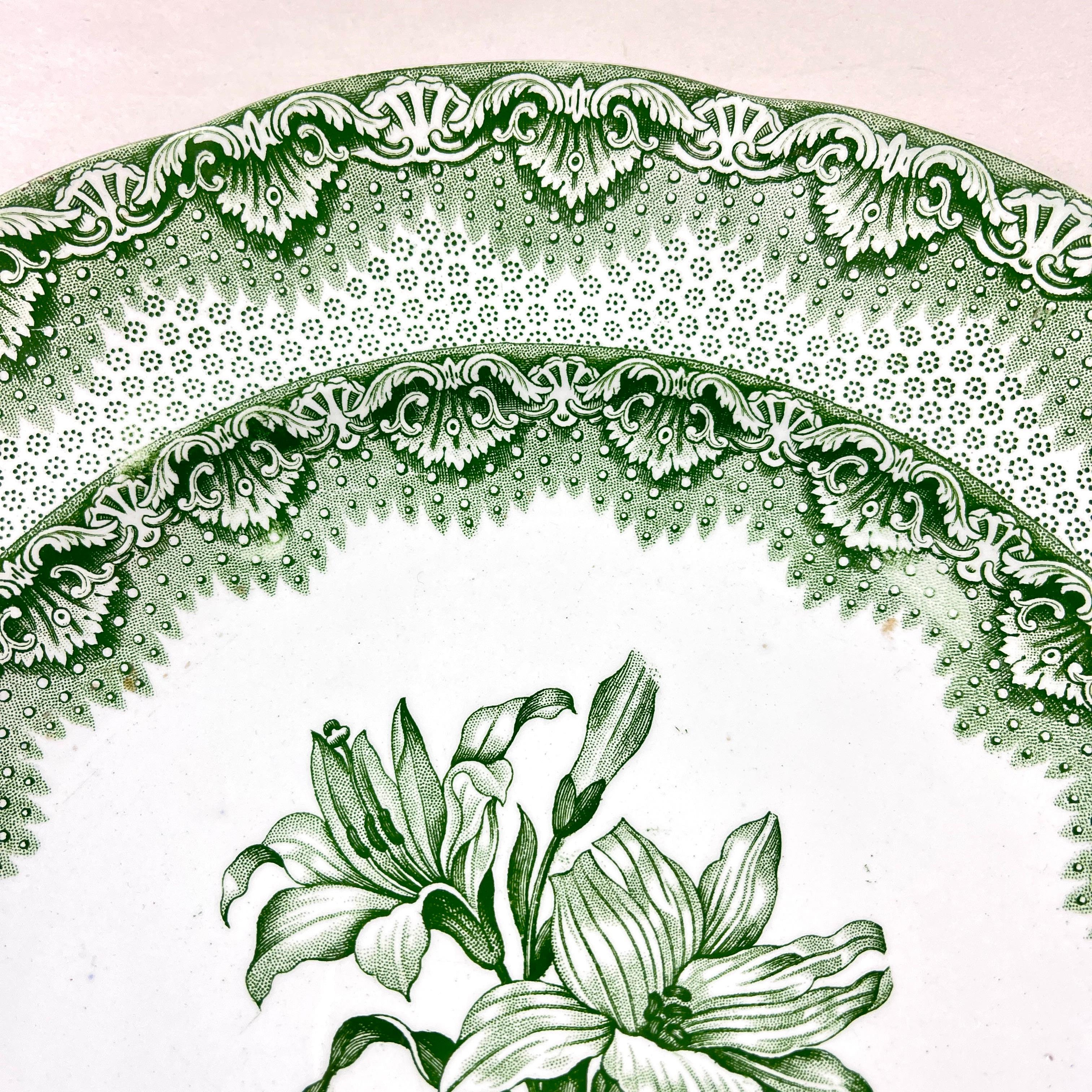 High Victorian Late Spode Copeland Garrett Green Lily Dinner Plates 1830s, Set of 6   For Sale