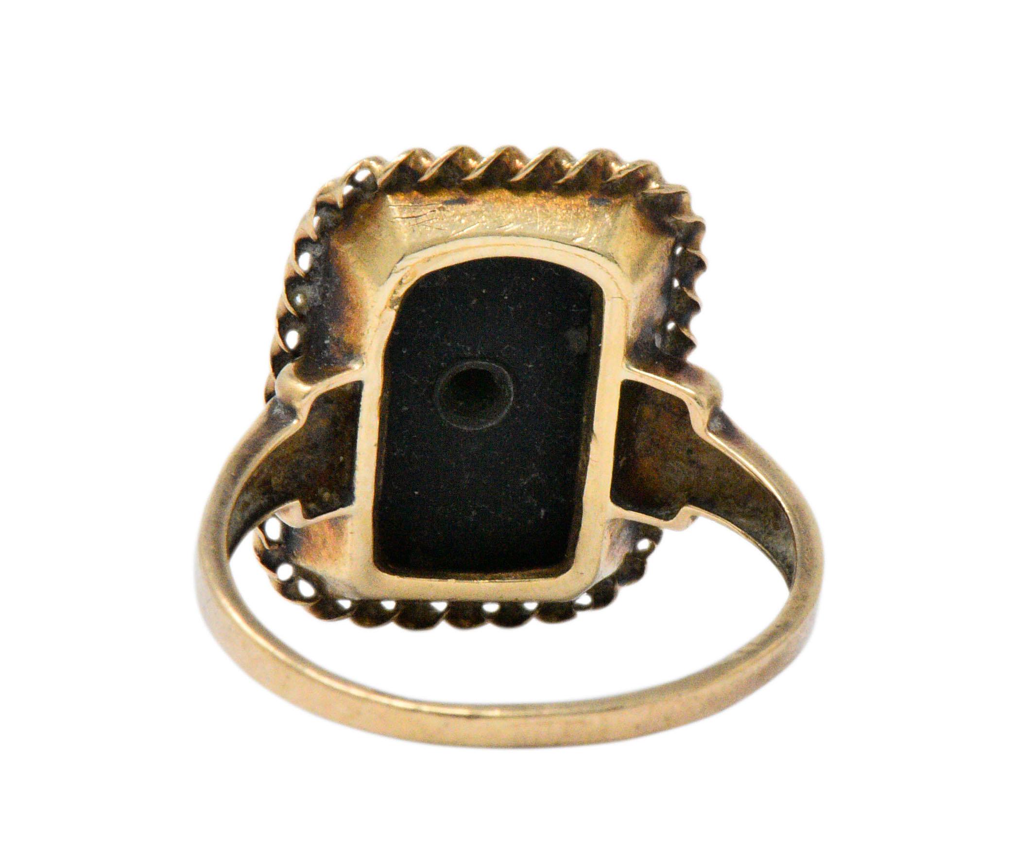 Late Victorian 0.25 Carat Diamond Black Onyx 10 Karat Rose Gold Ring In Excellent Condition In Philadelphia, PA