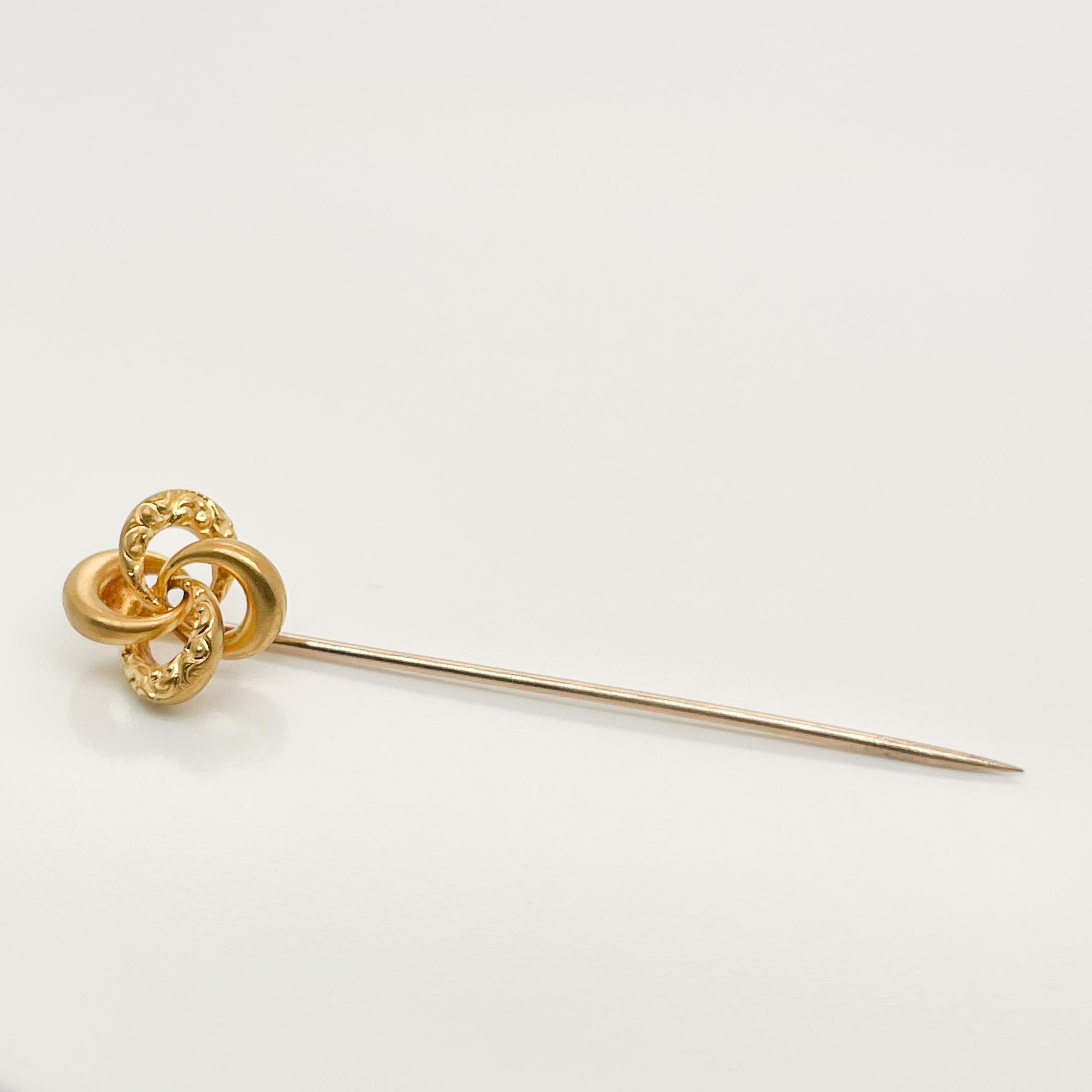 Late Victorian 10 Karat Gold Love Knot Stick Pin In Good Condition In Philadelphia, PA