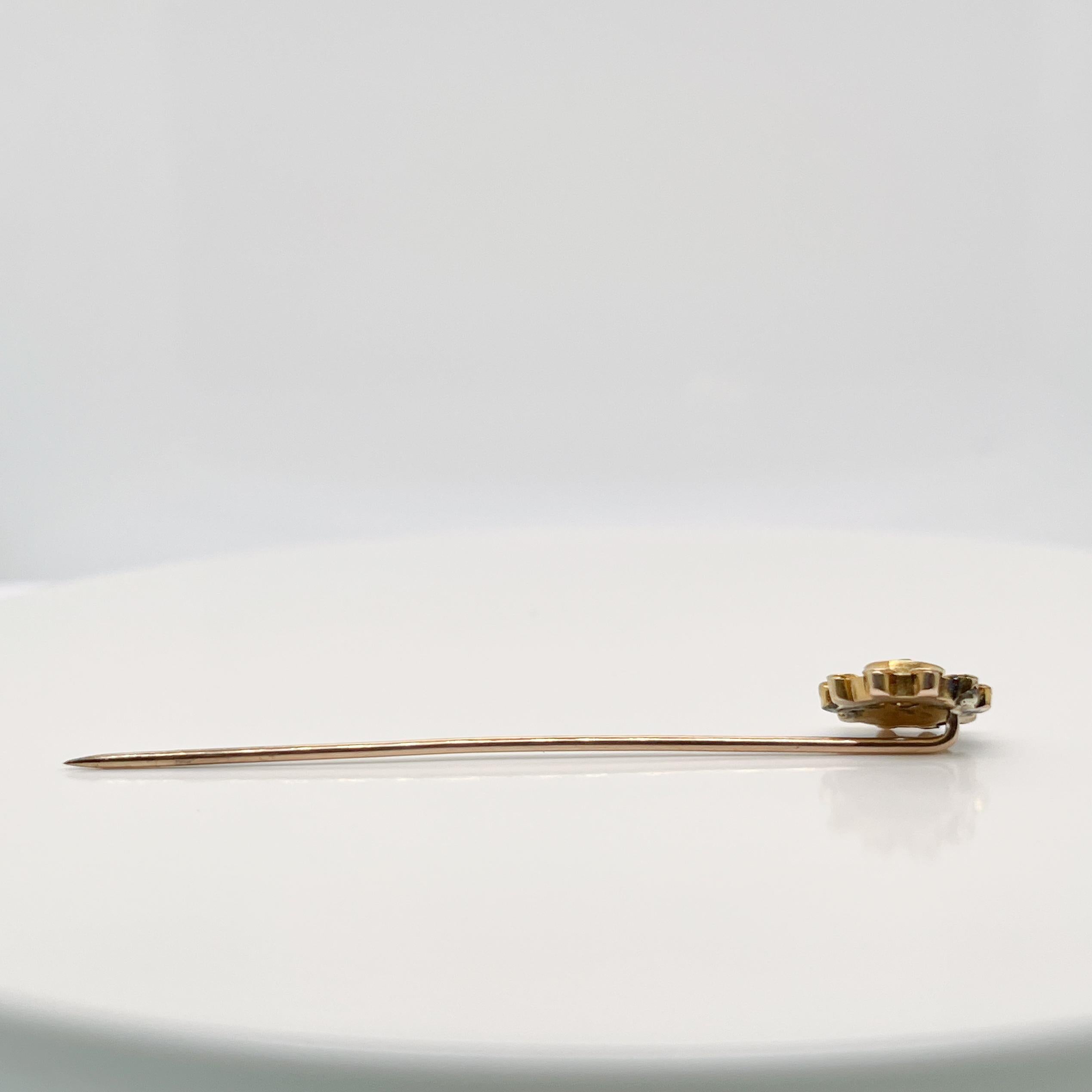 Round Cut Late Victorian 14 Karat Gold & Diamond Stick Pin For Sale