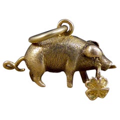 Late Victorian 15ct Yellow Gold Pig and Clover Charm