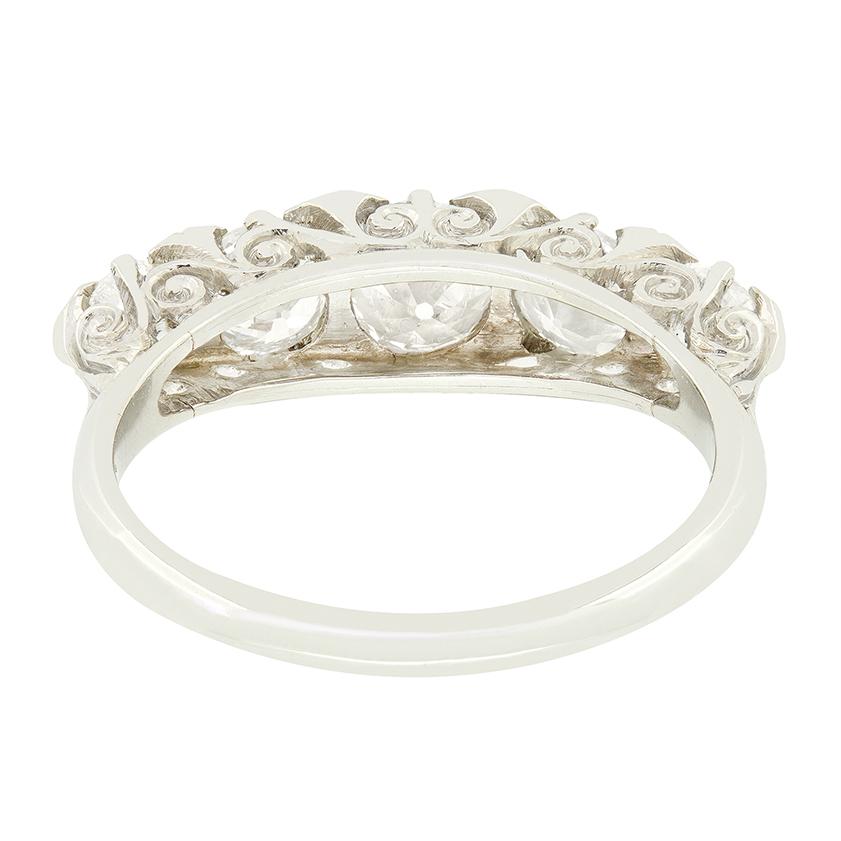 Spätviktorianischer 1,95ct Diamant-Fünf-Stein-Ring, ca. 1900 im Zustand „Gut“ im Angebot in London, GB