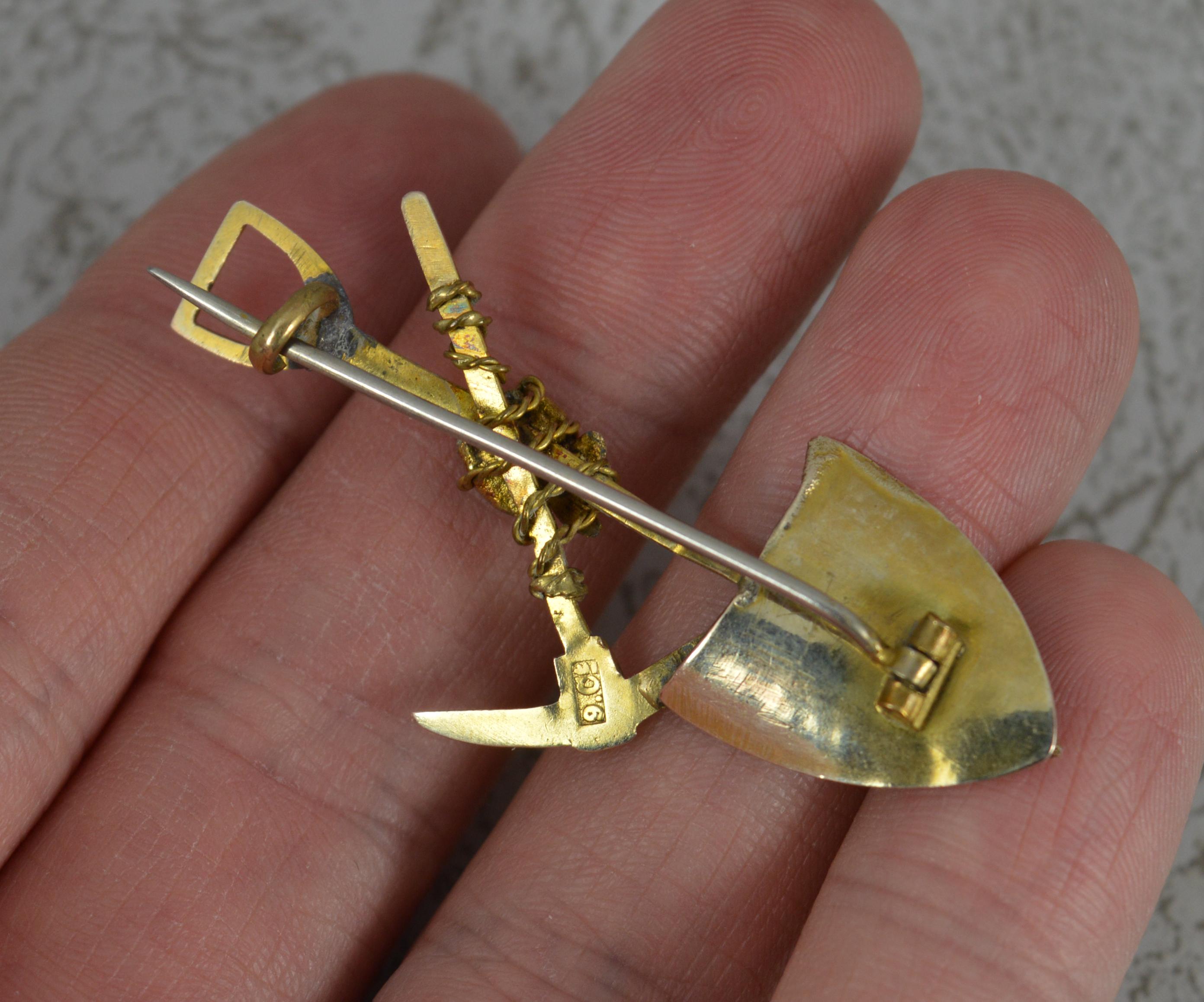 Women's Late Victorian 9 Carat Gold SOUTH AFRICA Gold Mining Brooch