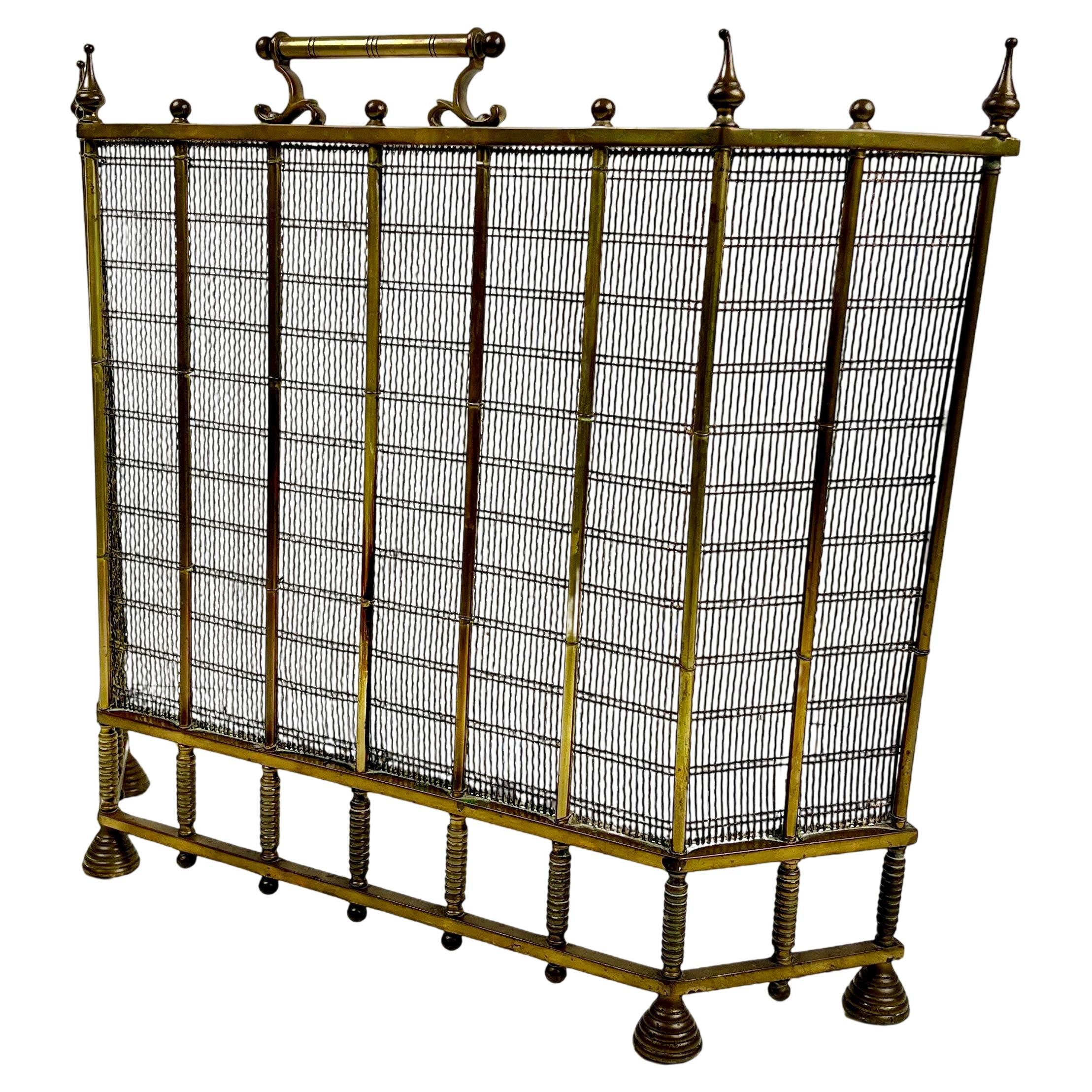 Spätviktorianische antike Messing Feuerschutzgitter oder Schutzblech