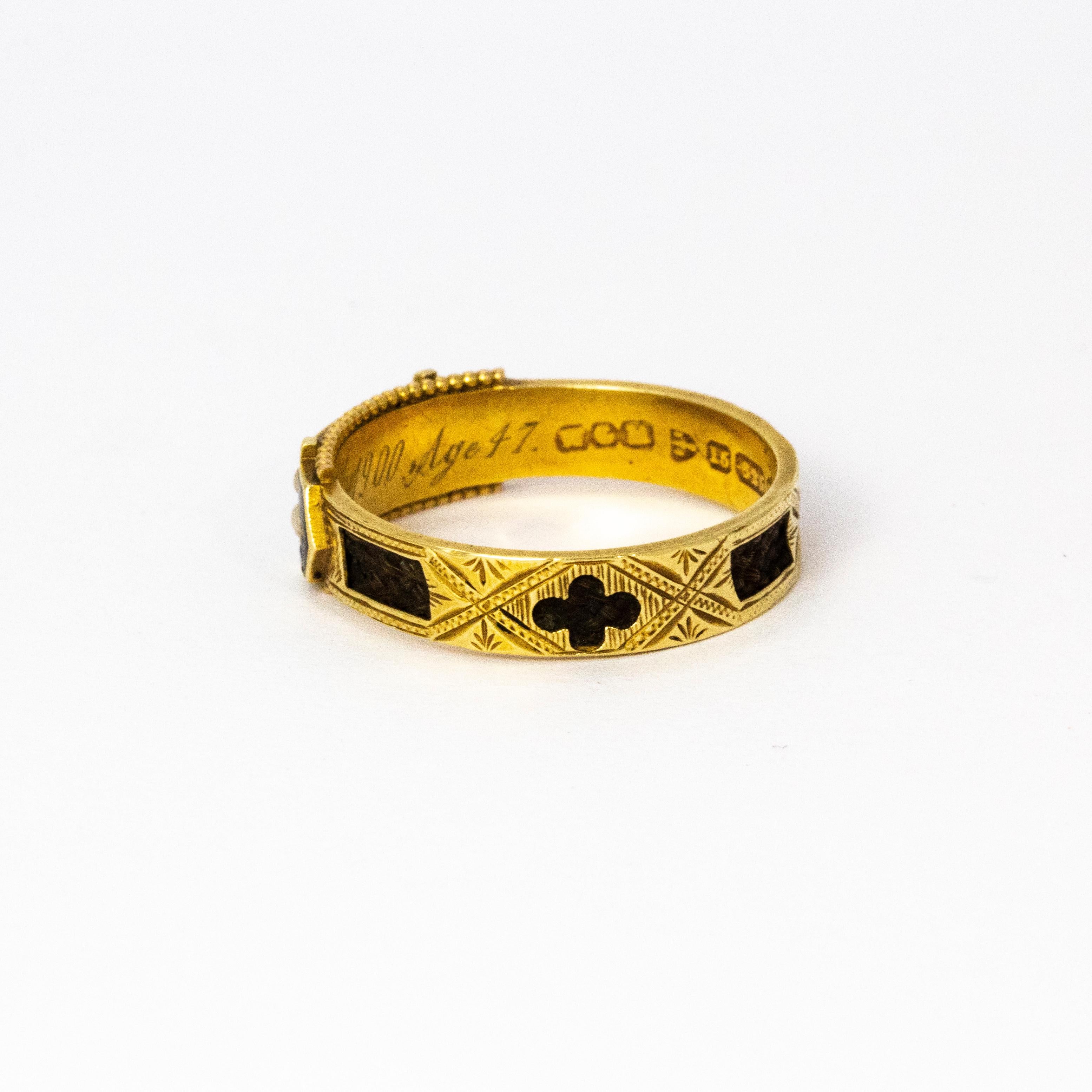 Late Victorian Black Enamel and Pearl 15 Karat Gold Mourning Ring In Excellent Condition In Chipping Campden, GB