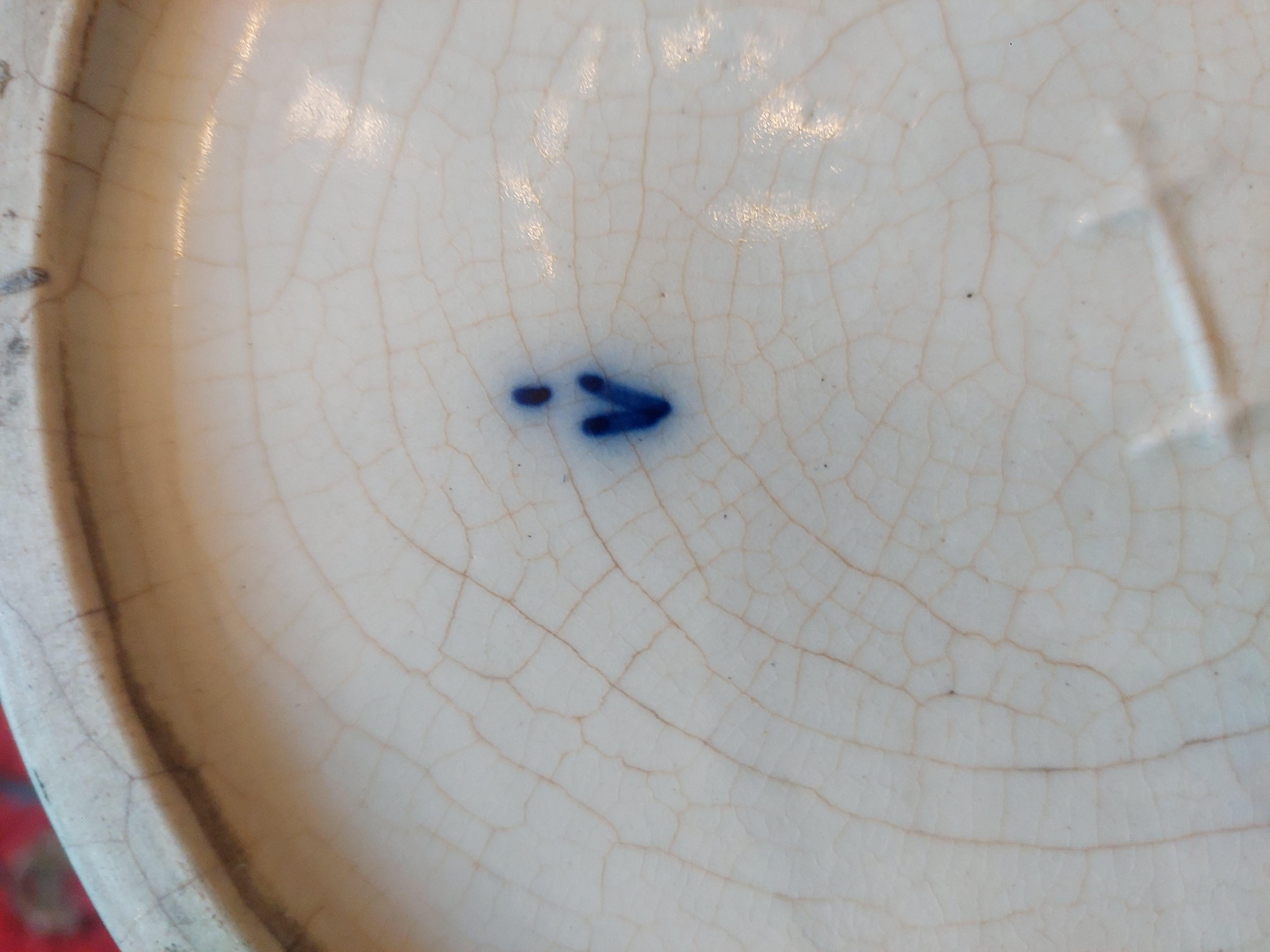 Late Victorian Blue and White Porcelain Jardinière on Stand en vente 4