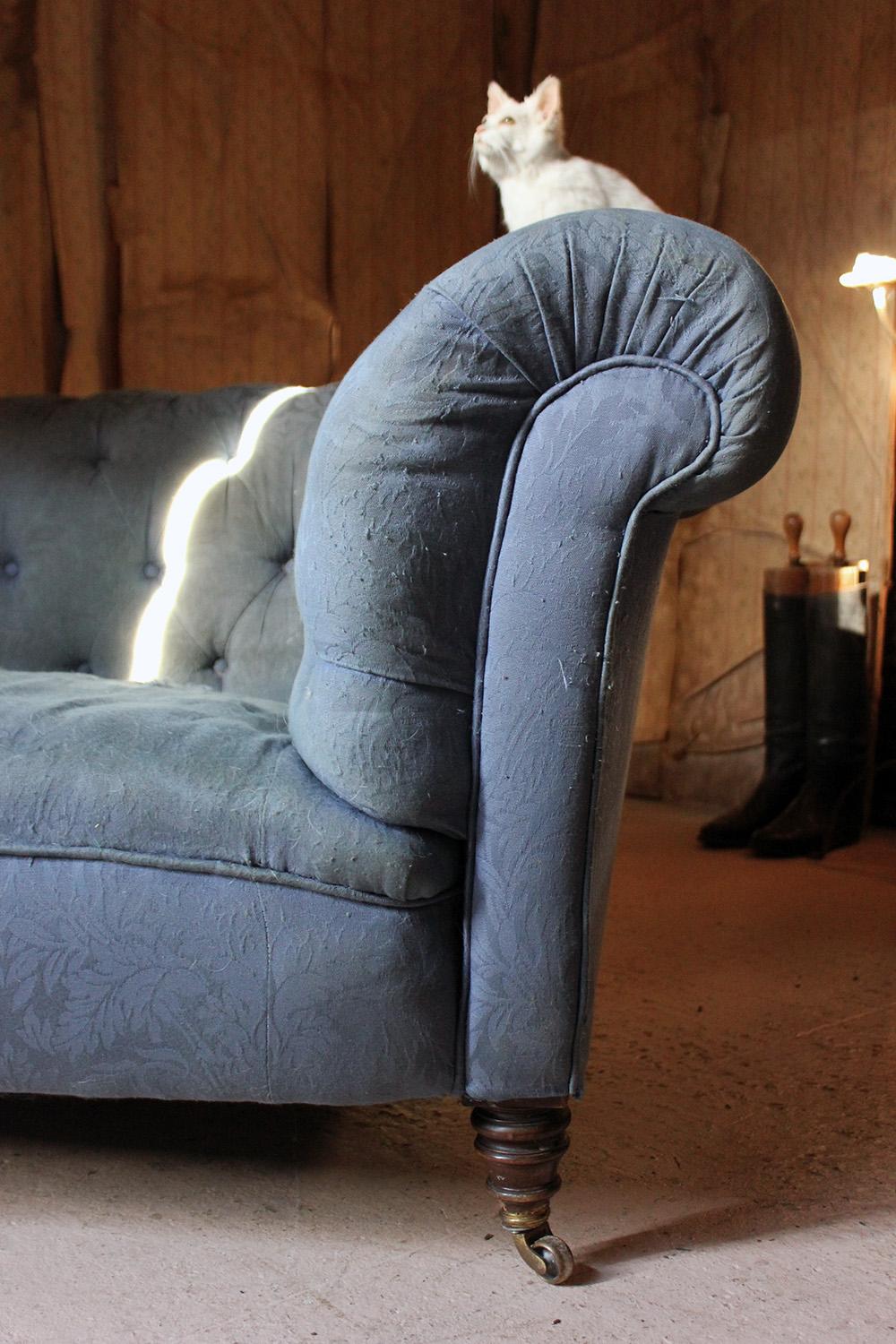 Late Victorian Blue Upholstered Button-Back Chesterfield Sofa, circa 1890 4