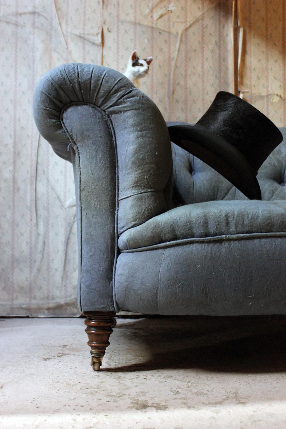 Late Victorian Blue Upholstered Button-Back Chesterfield Sofa, circa 1890 5