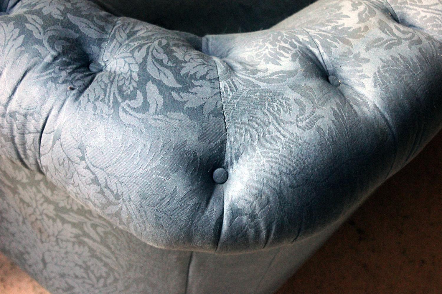 Late 19th Century Late Victorian Blue Upholstered Button-Back Chesterfield Sofa, circa 1890