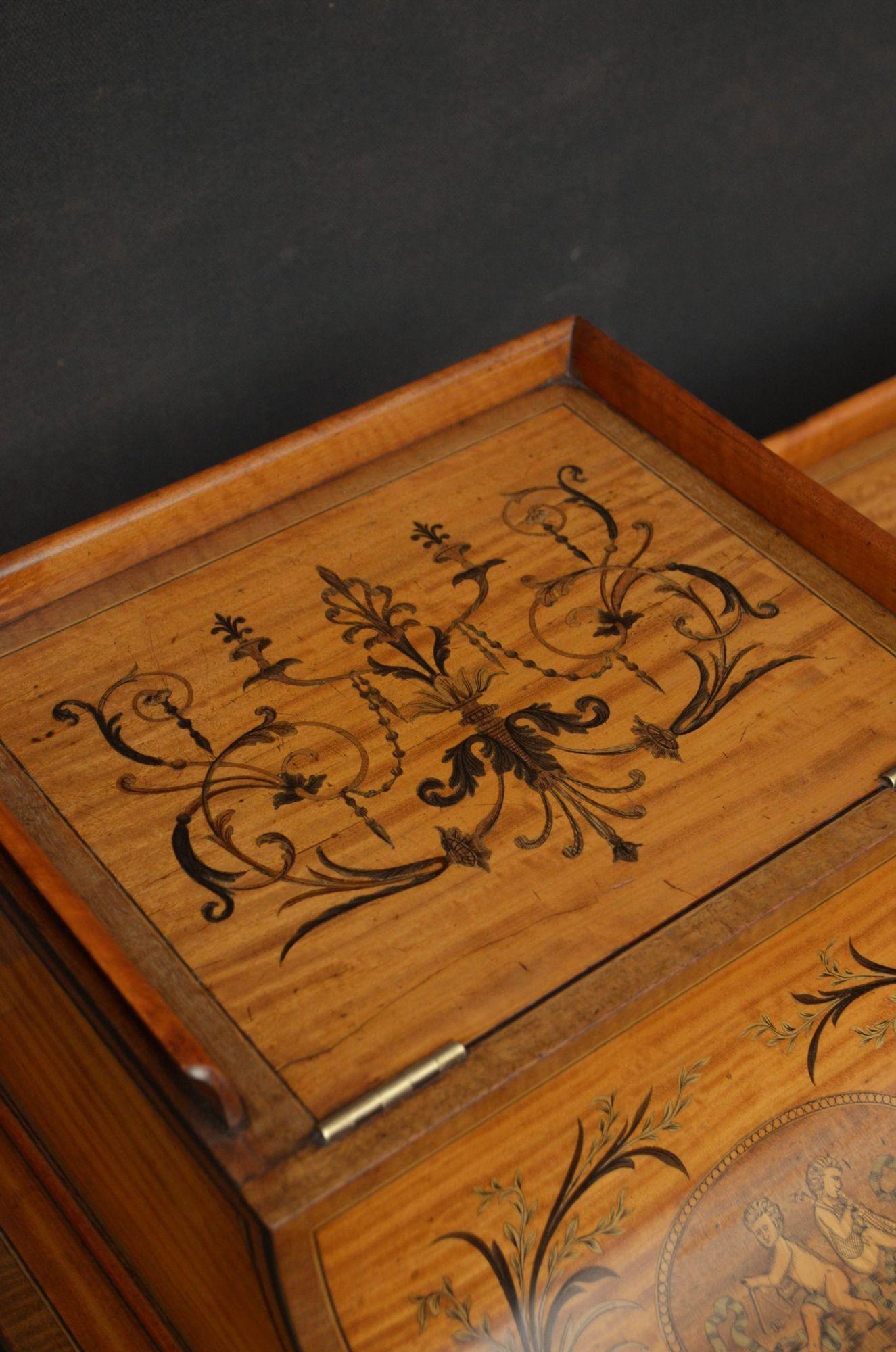 Late Victorian Carlton House Desk in Satinwood For Sale 4