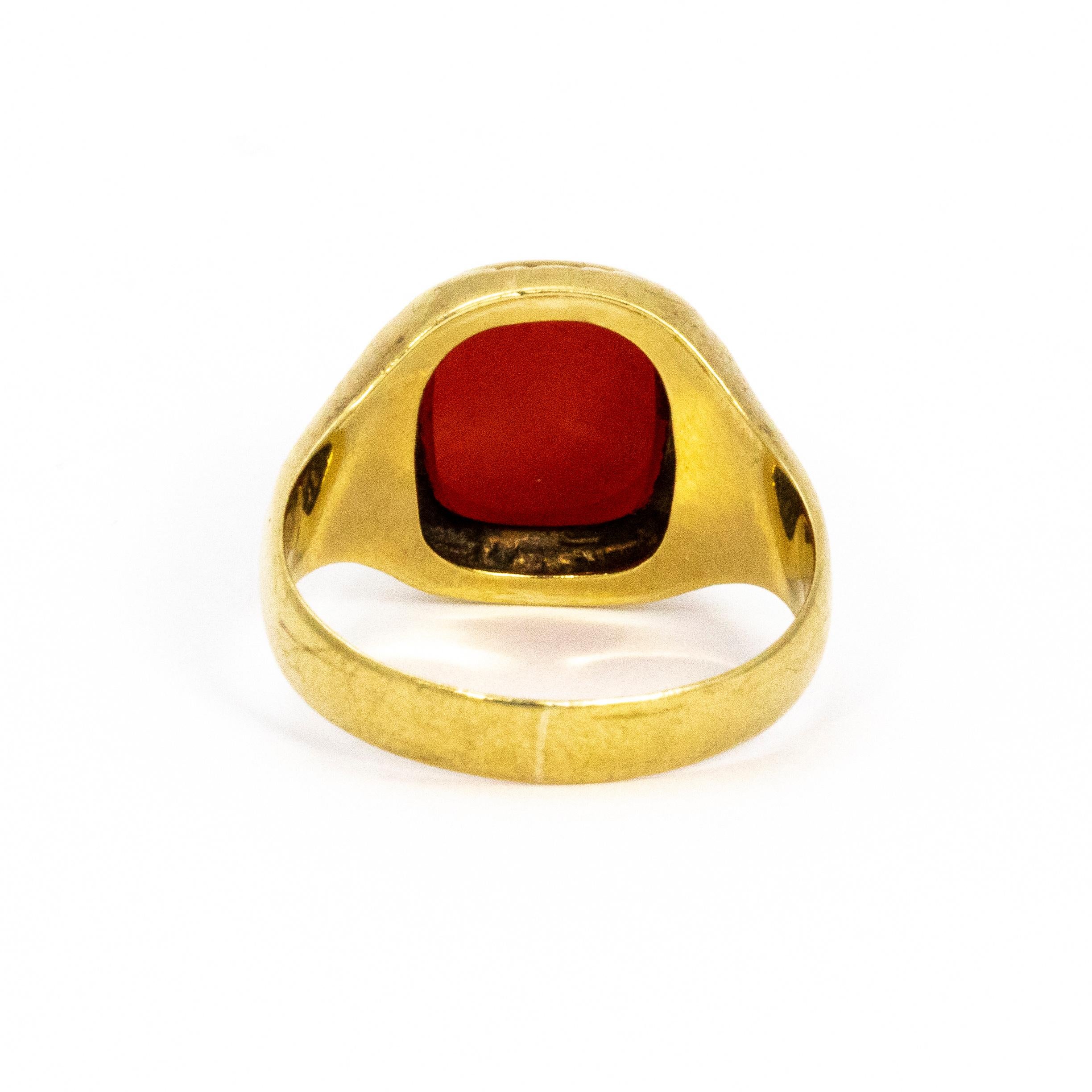 Women's or Men's Late Victorian Carnelian and Gold Signet Ring