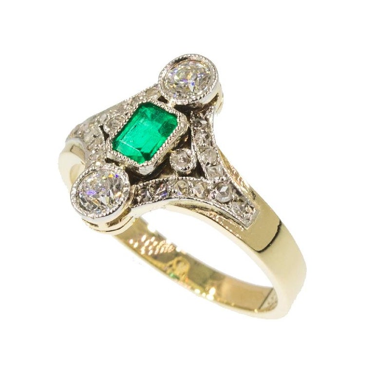 Late Victorian Diamond and Emerald Engagement Ring For Sale at 1stdibs