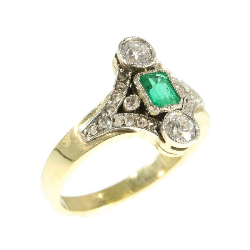 Late Victorian Antique Diamond Emerald Engagement Ring, 1900s         6