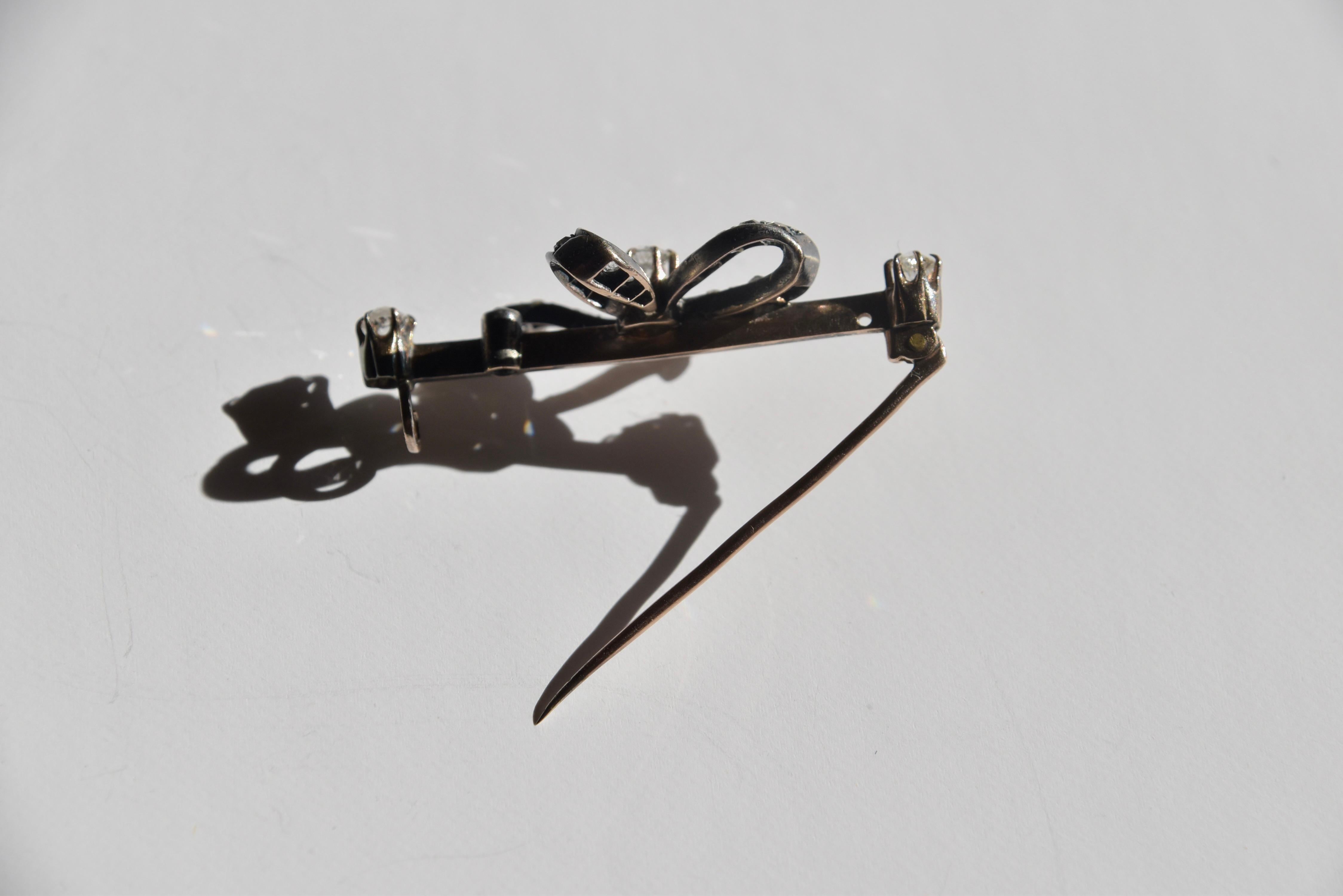 Women's or Men's Late Victorian Diamond Bow Brooch For Sale