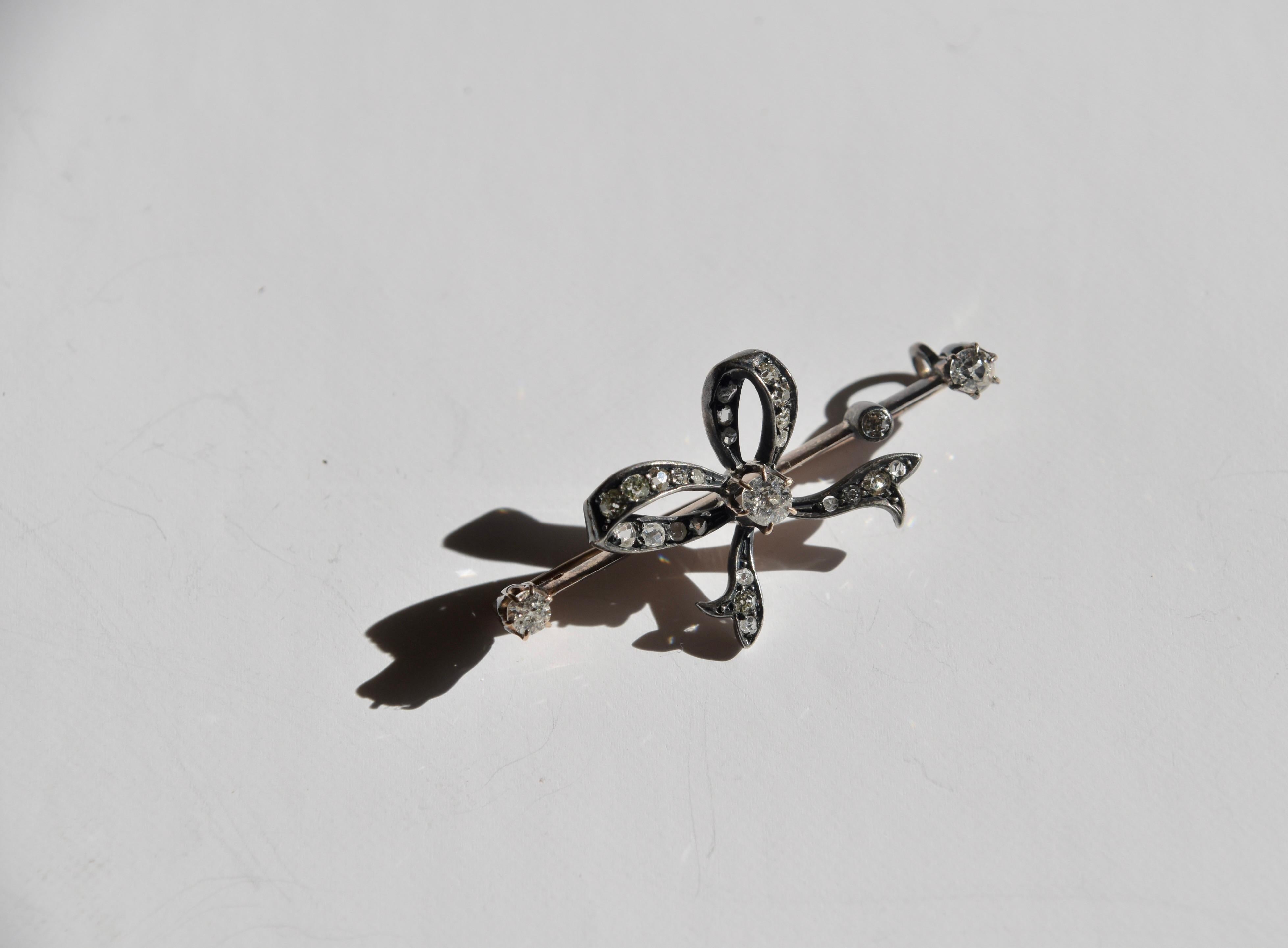 Late Victorian Diamond Bow Brooch For Sale 3
