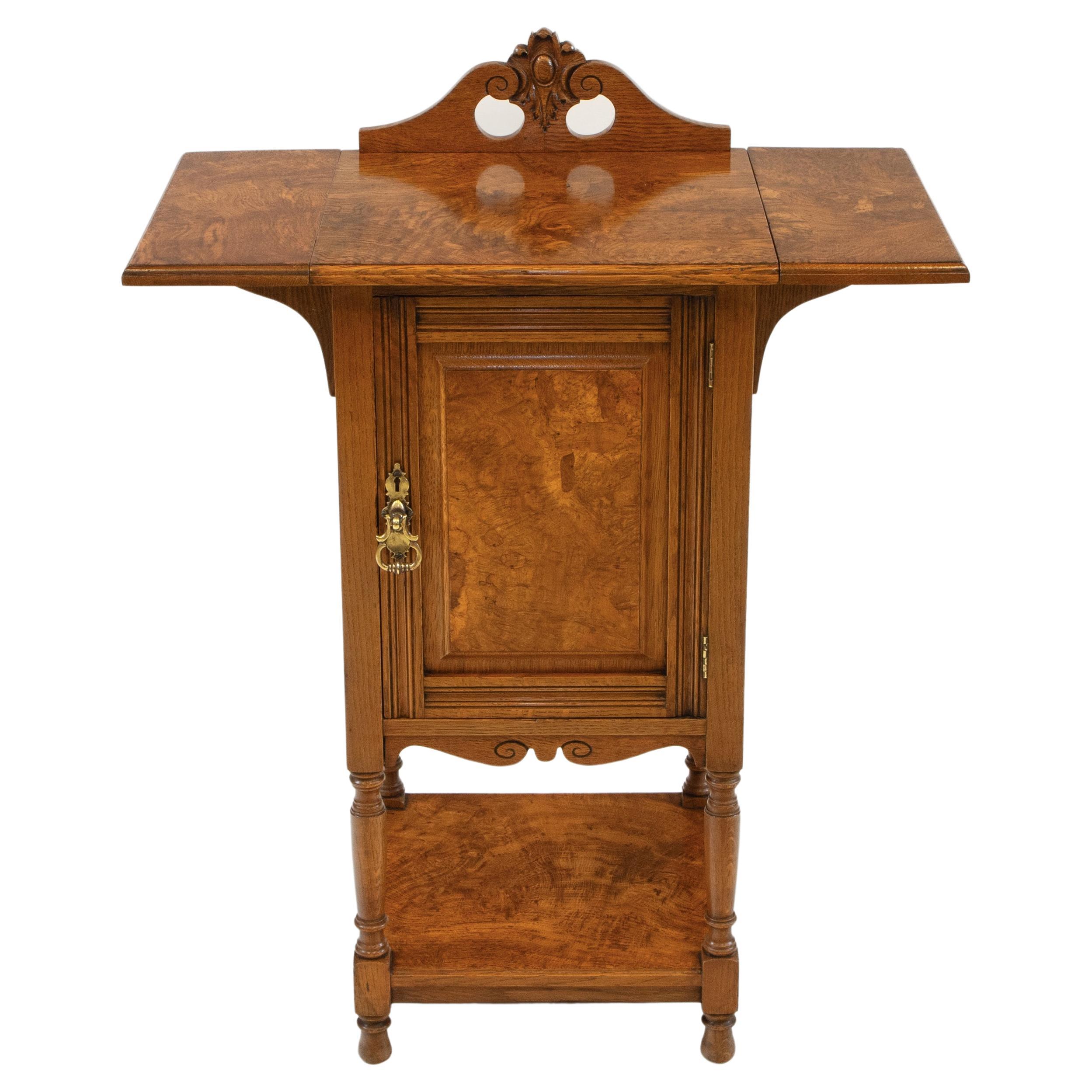 Late Victorian / Edwardian Golden Burr Oak Cabinet For Sale
