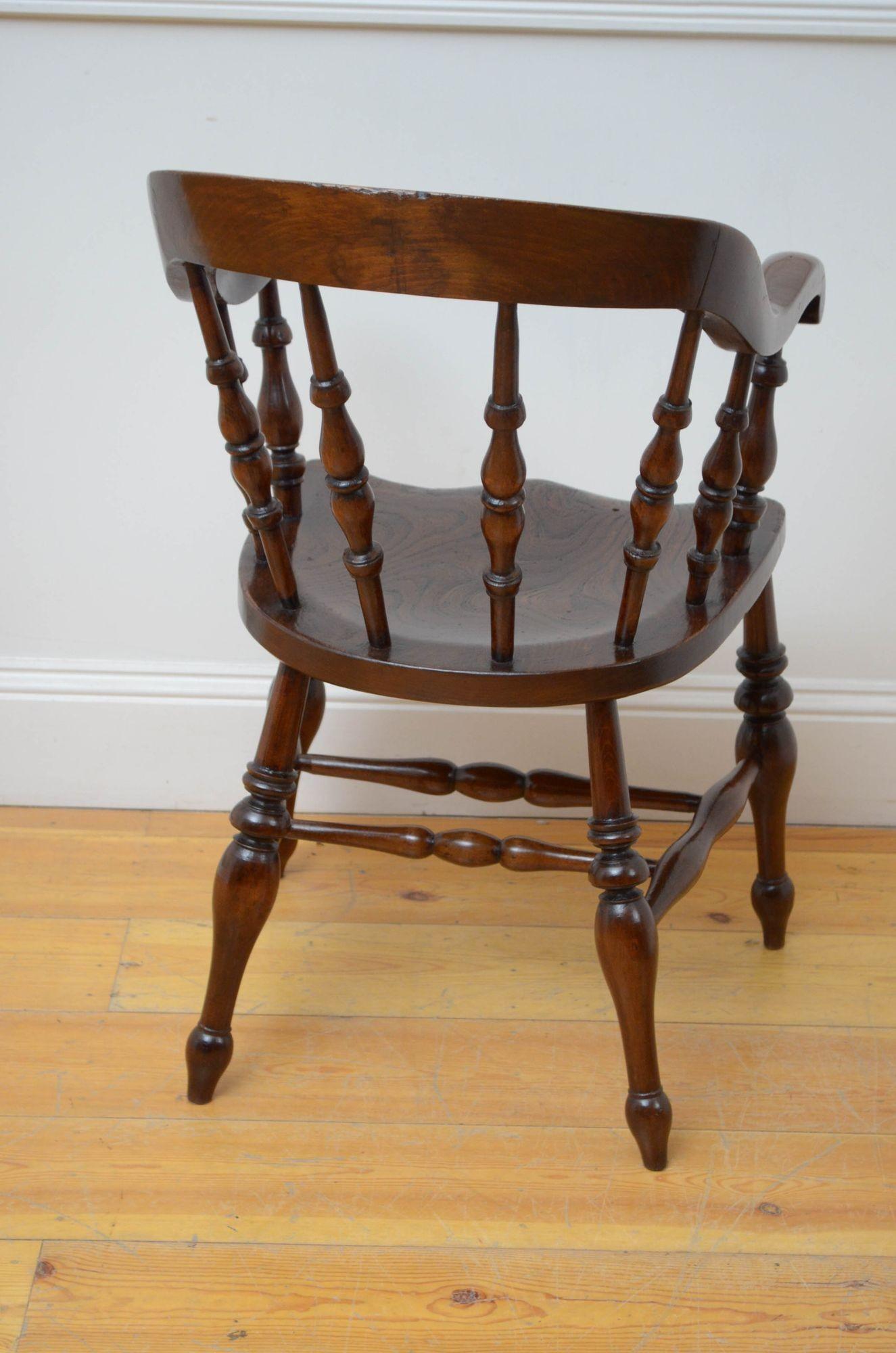 Late Victorian Elm Office or Desk Chair For Sale 3