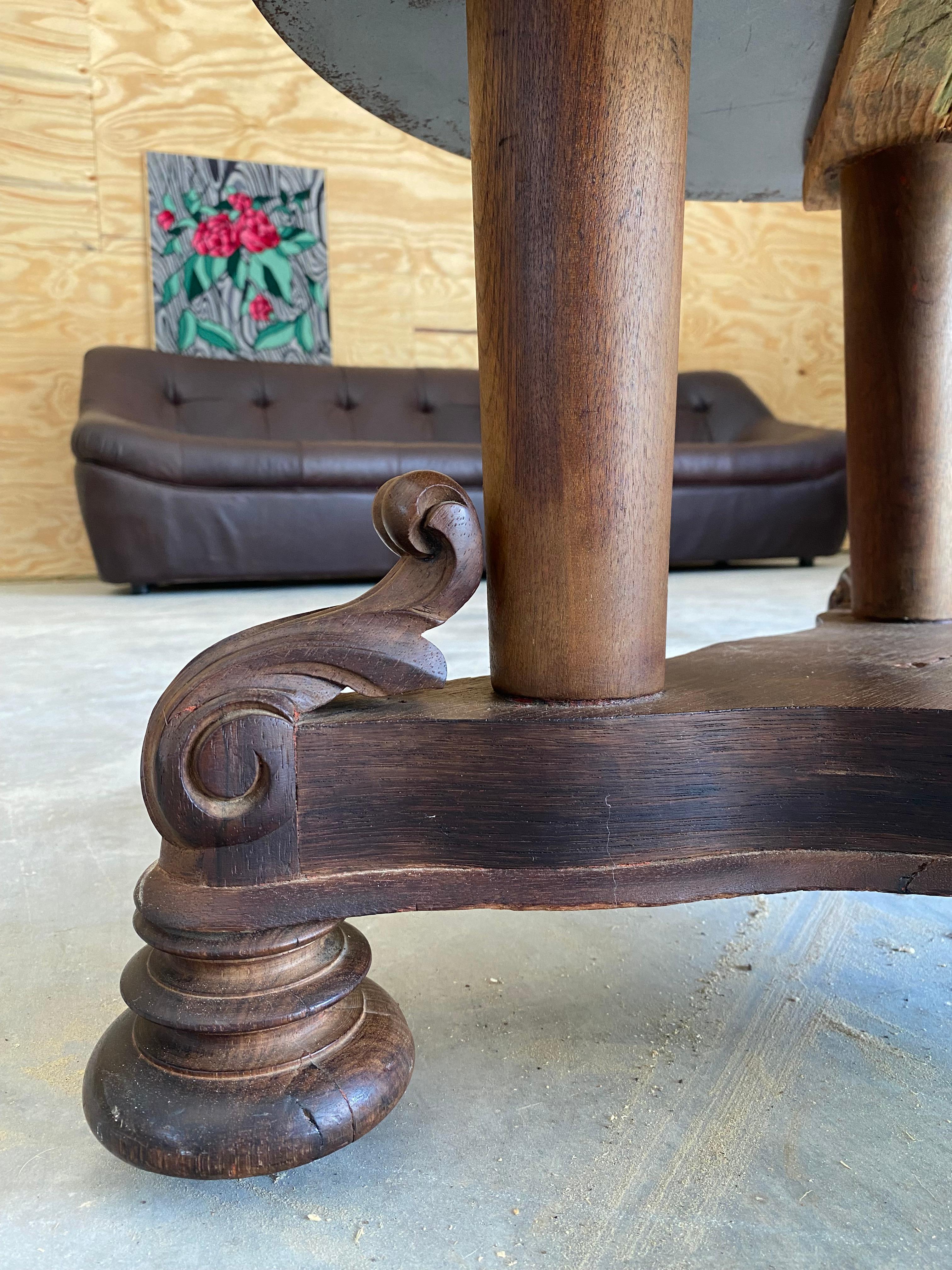 Victorian Coffee Table + Round Steel Top on Brass Casters in vendita 4