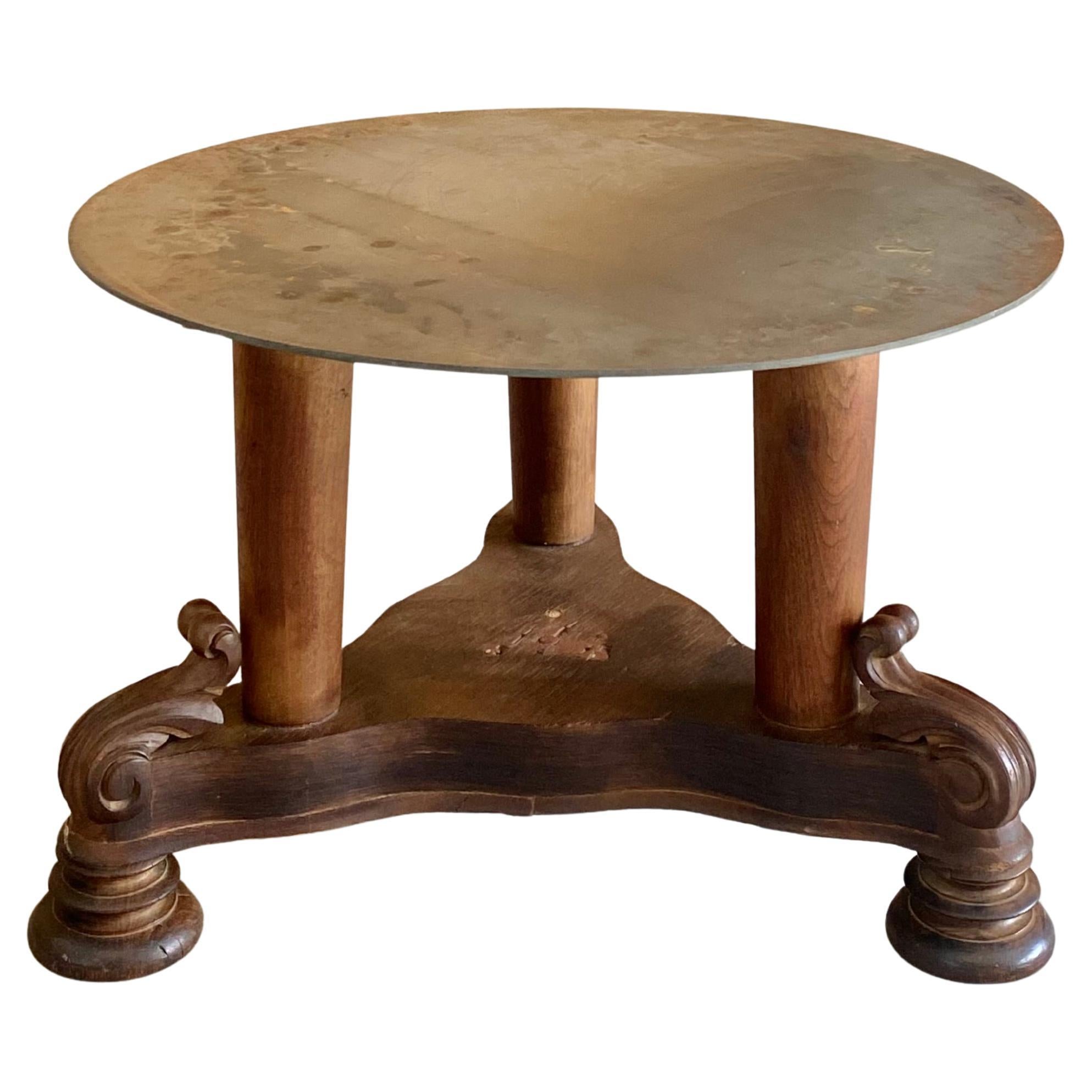 Victorian Coffee Table + Round Steel Top on Brass Casters in vendita