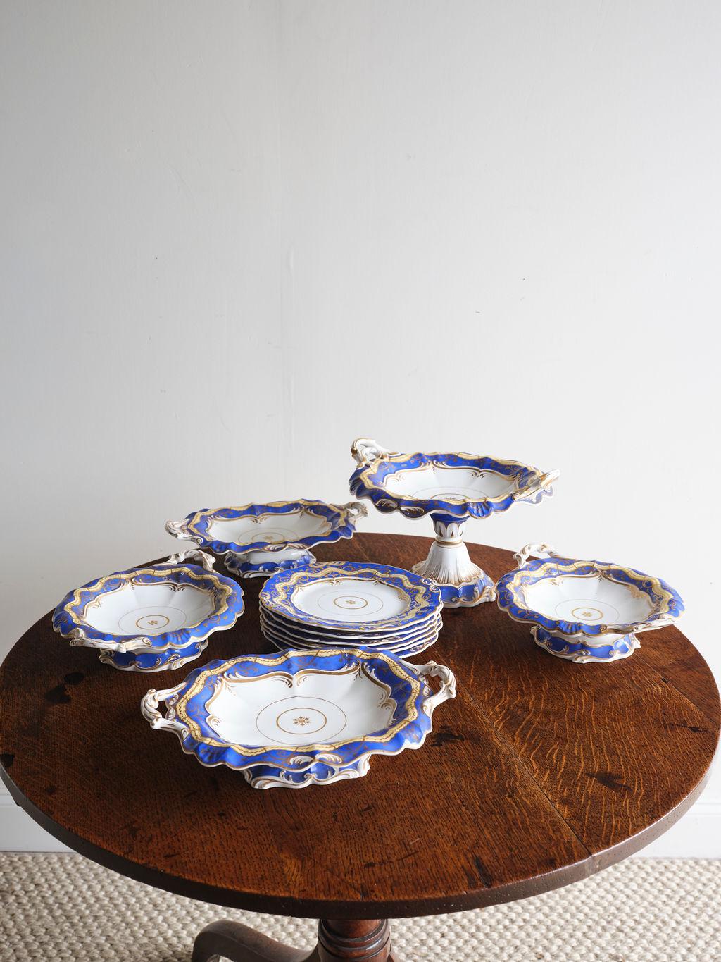 19th Century Late Victorian English Dessert Service Set, circa 1880 For Sale