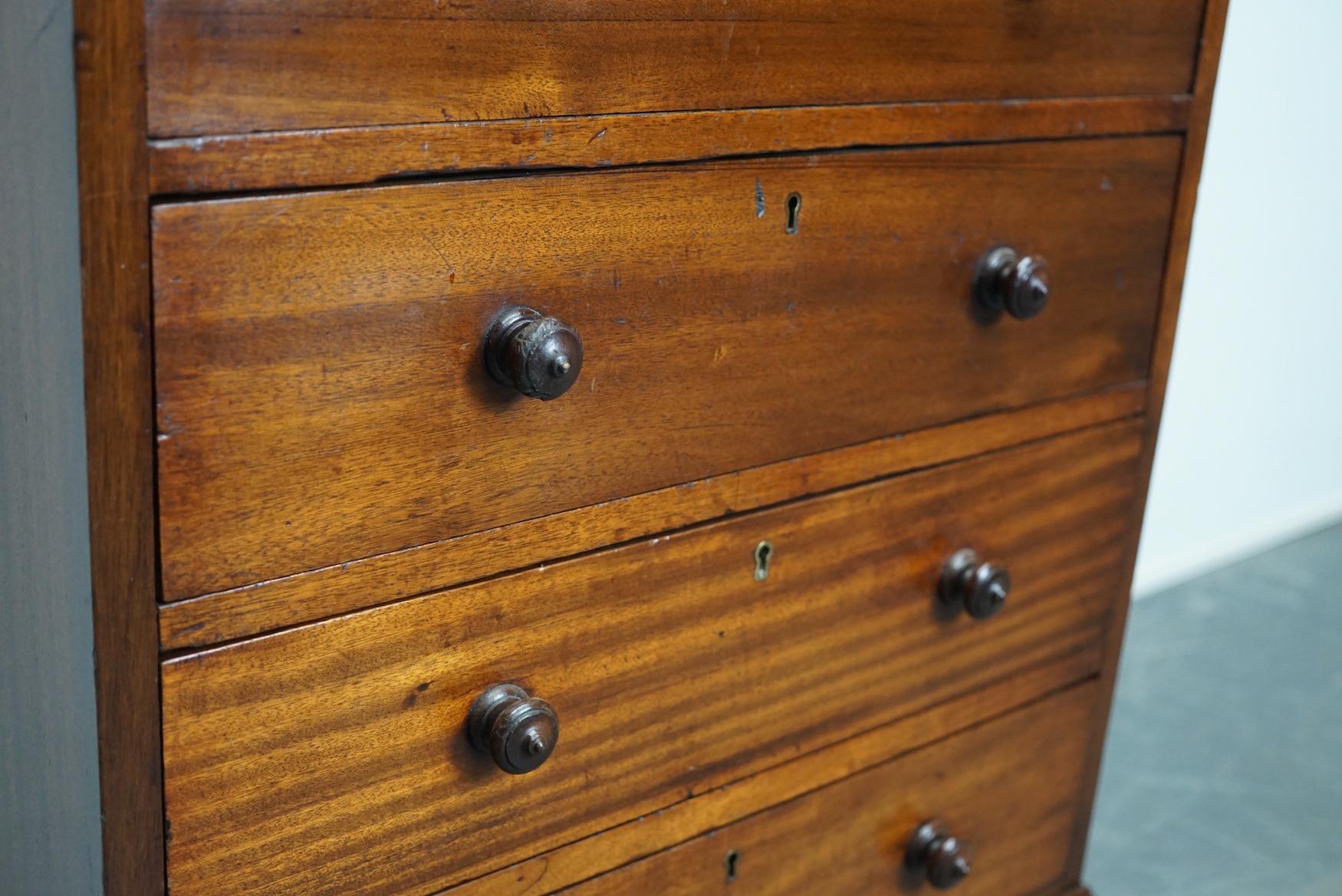 Late Victorian English Mahogany Chest of Drawers, Late 19th Century 12