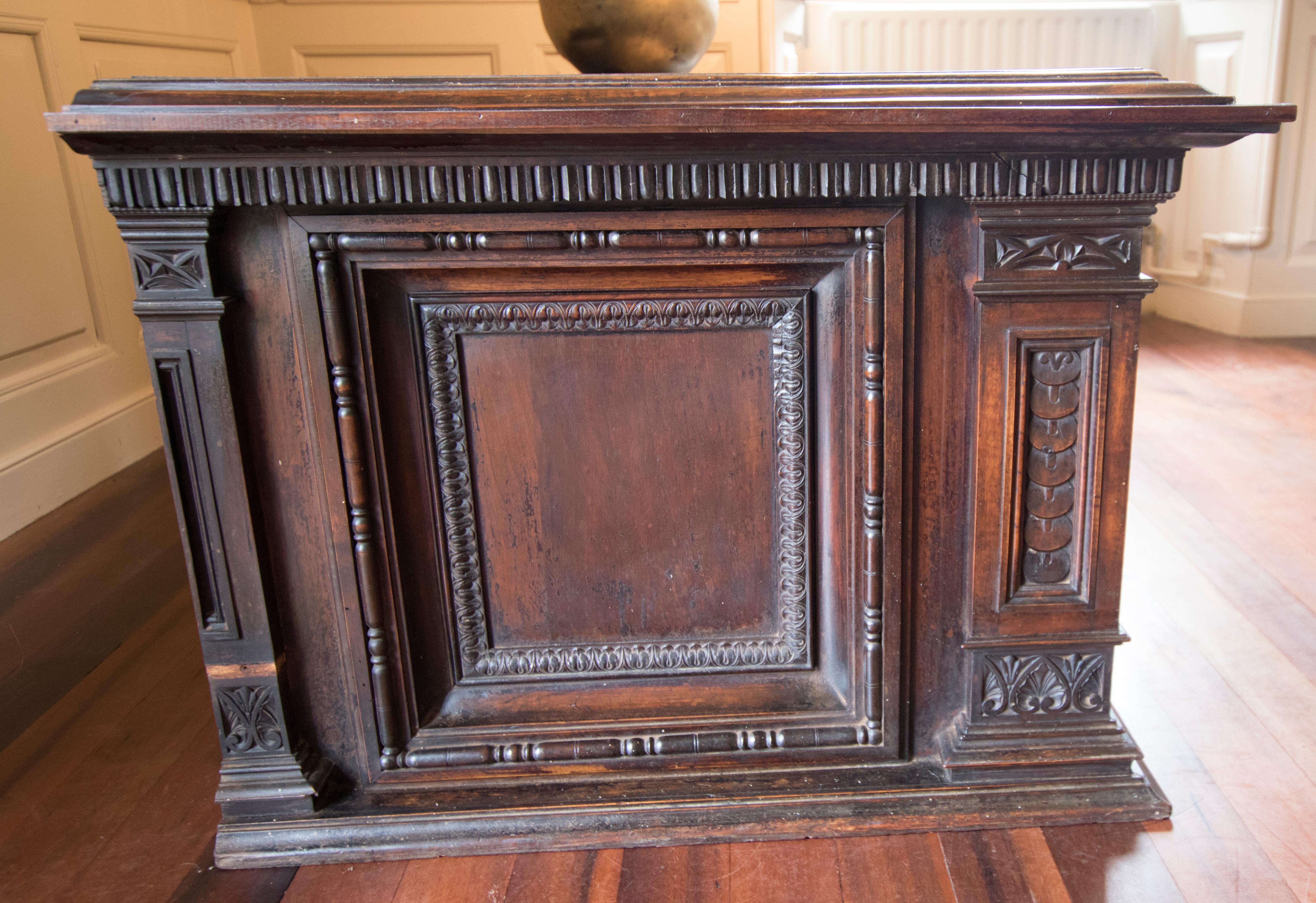 Late Victorian English Walnut Cabinet For Sale 3
