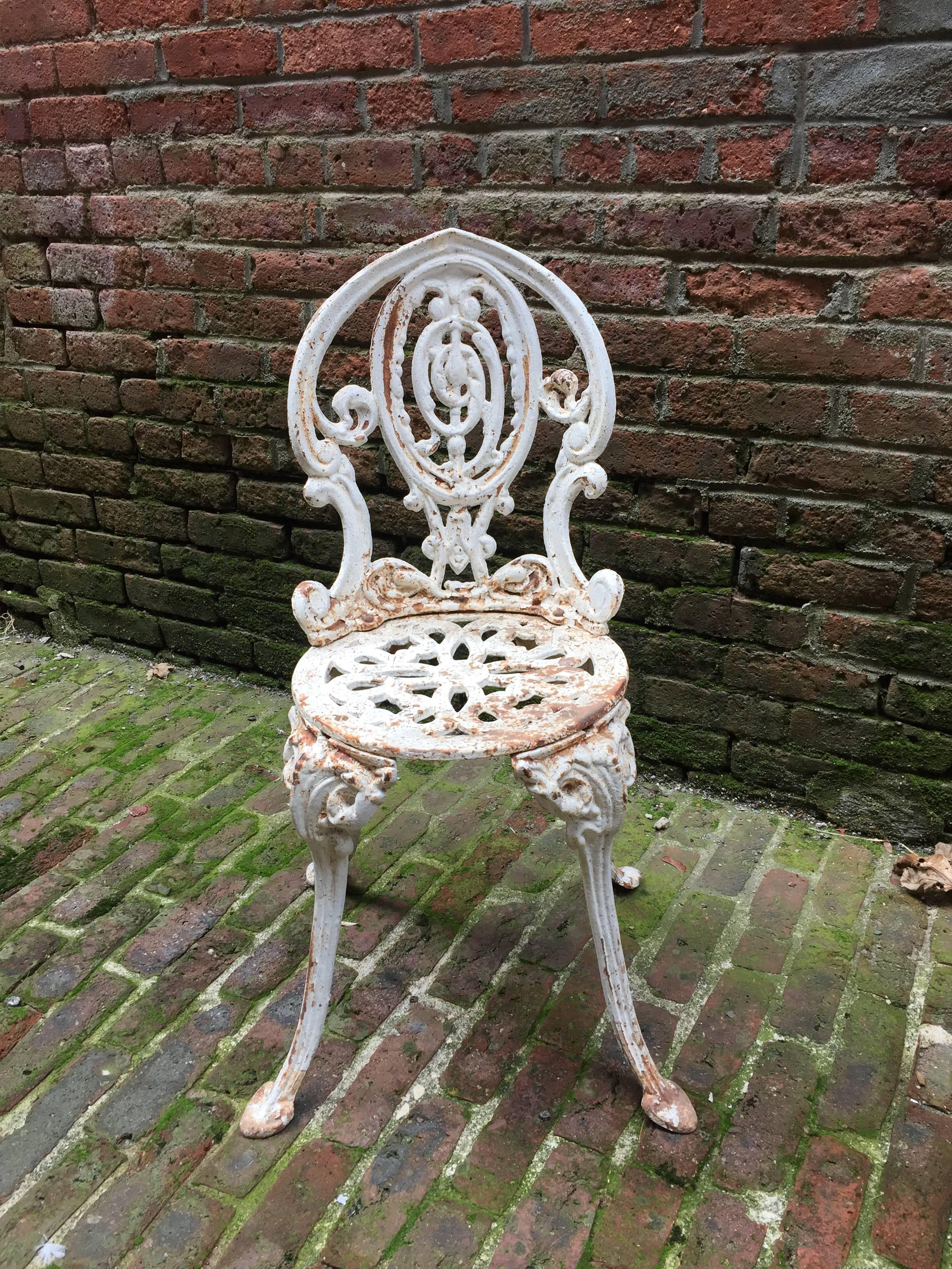 20th Century Late Victorian Feather and Scroll Cast Iron Chair
