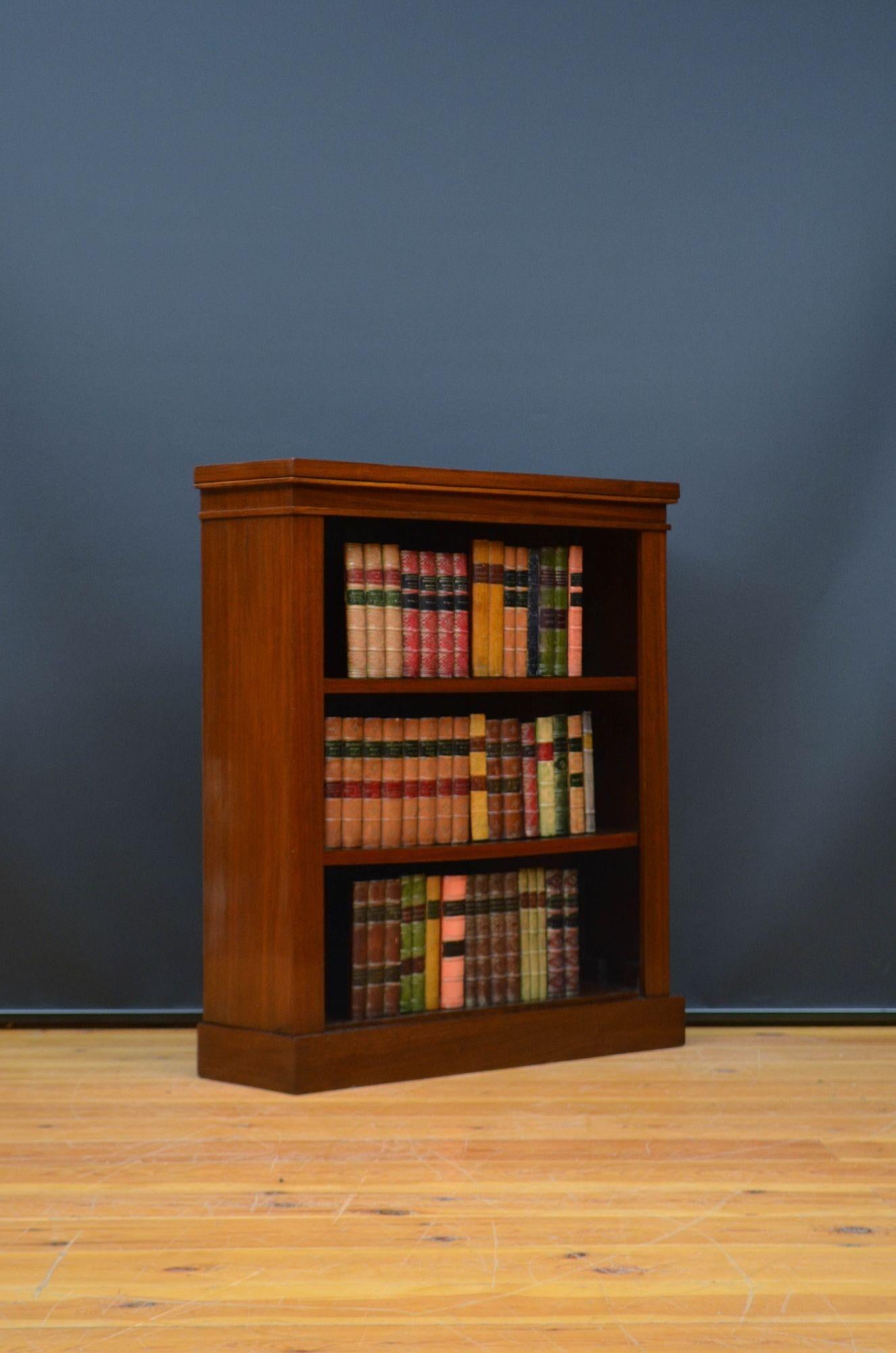 English Late Victorian Figured Walnut Open Bookcase H95cm For Sale