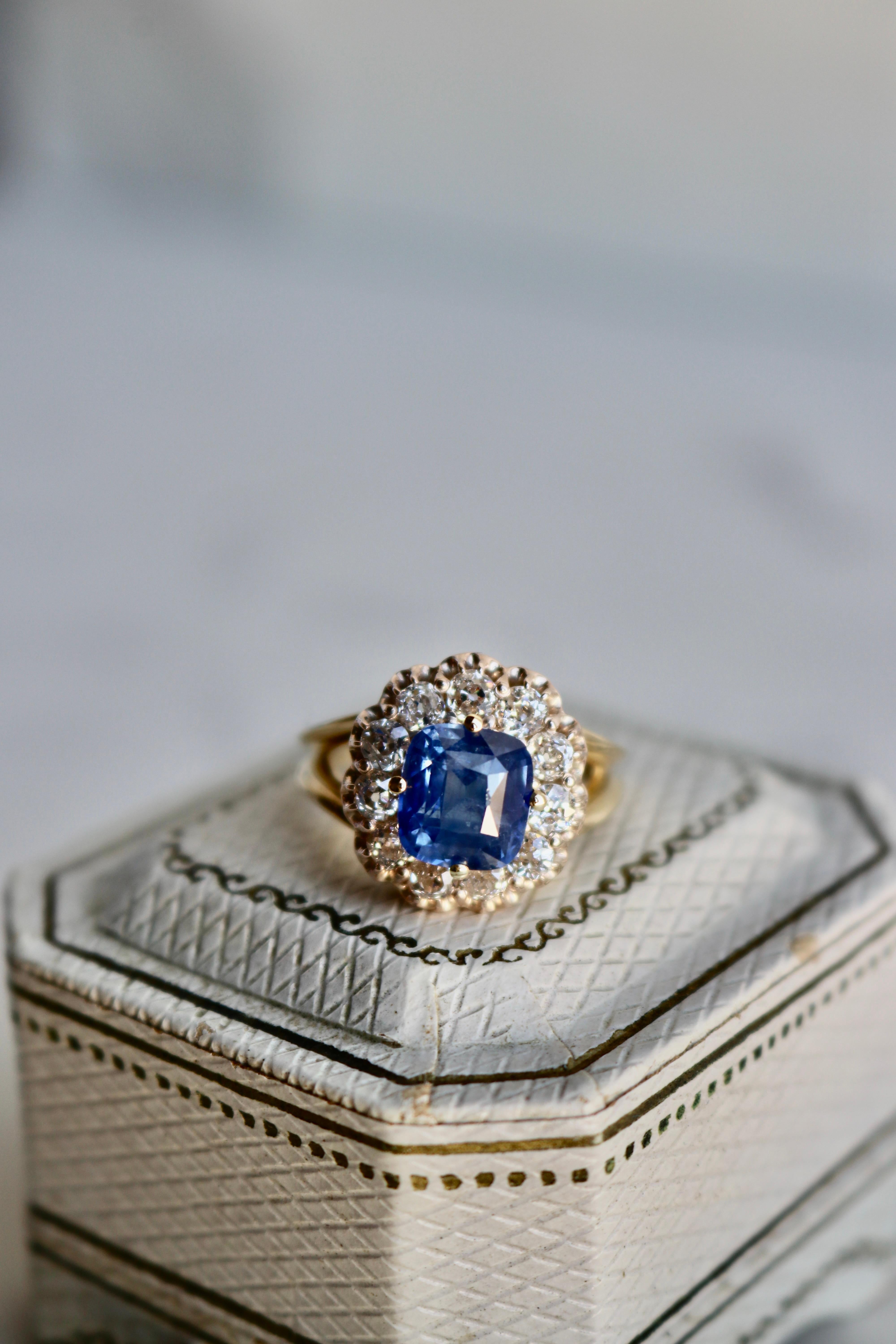Late Victorian GIA 3.33 Carat Ceylon Sapphire and Diamond 14k Gold Cluster Ring 1