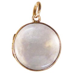 Late Victorian Glass Shaker Locket Pendant in 15ct Yellow Gold, C1880