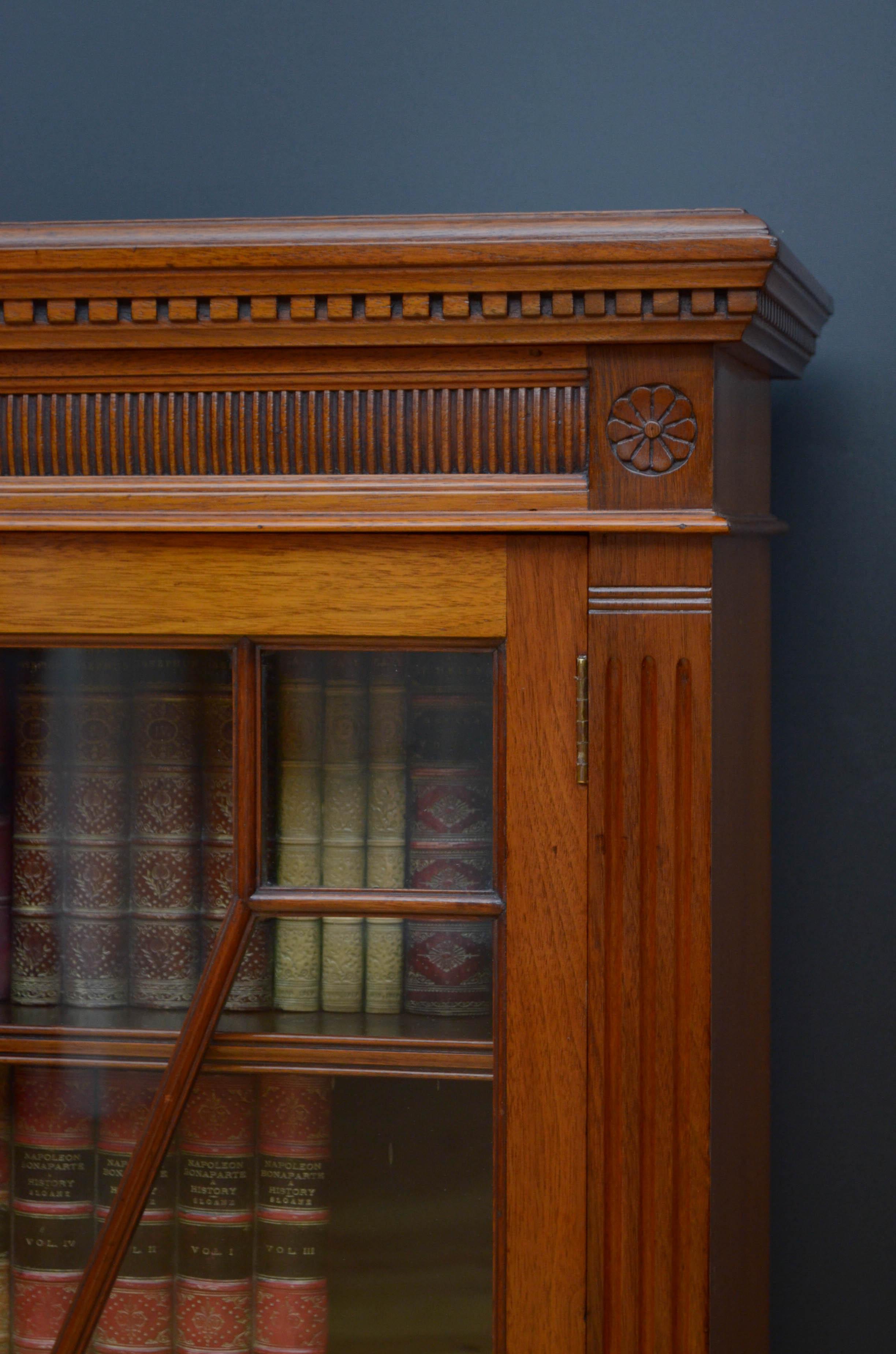 Late Victorian Glazed Bookcase in Walnut 8