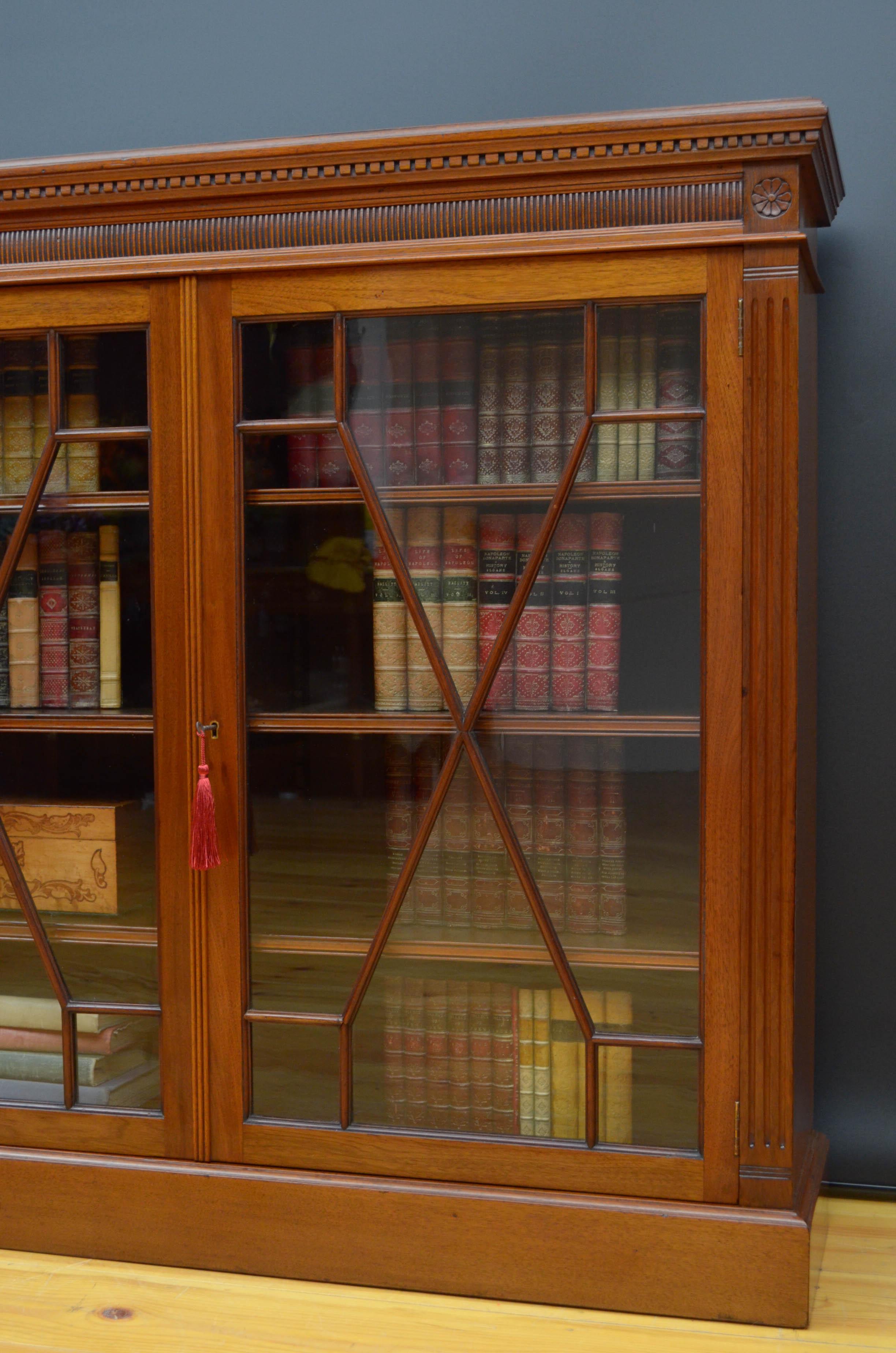 Late Victorian Glazed Bookcase in Walnut 9