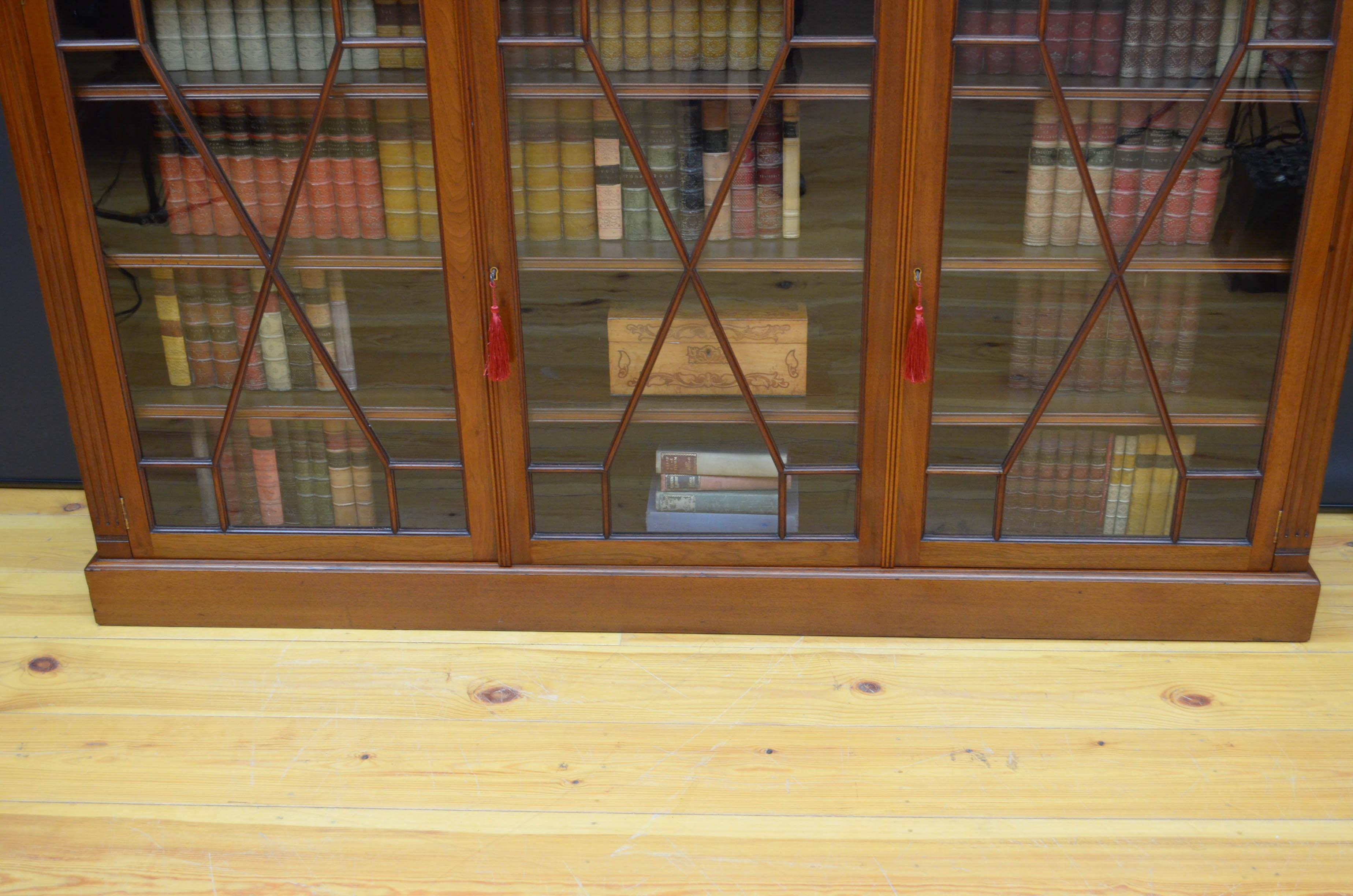 Late Victorian Glazed Bookcase in Walnut 11