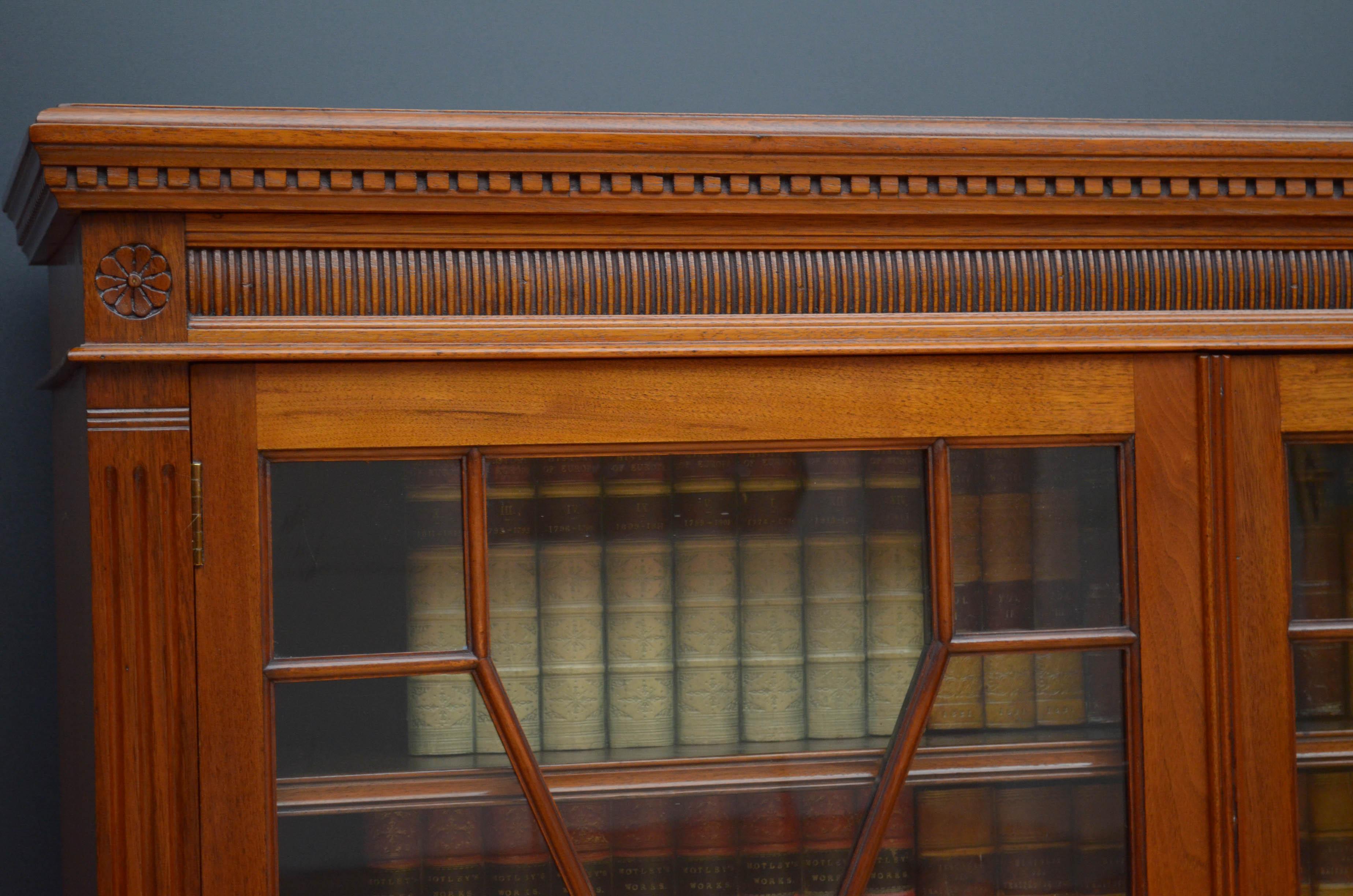 Late Victorian Glazed Bookcase in Walnut 3