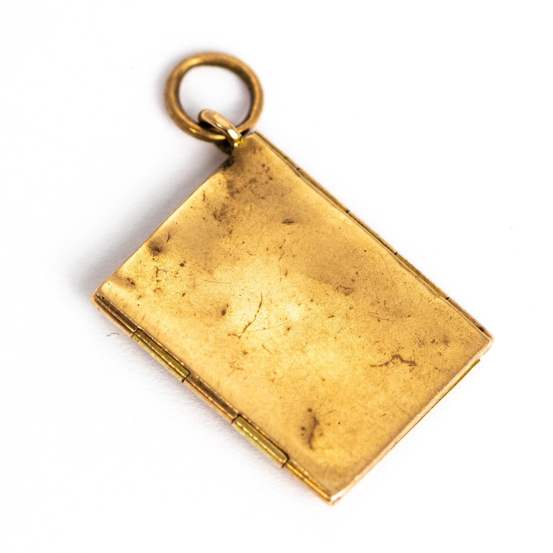 Late Victorian Gold and Enamel Envelope Locket In Good Condition In Chipping Campden, GB