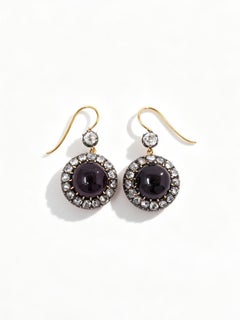 Pendientes colgantes de oro y plata con diamantes y granates, de la época victoriana tardía