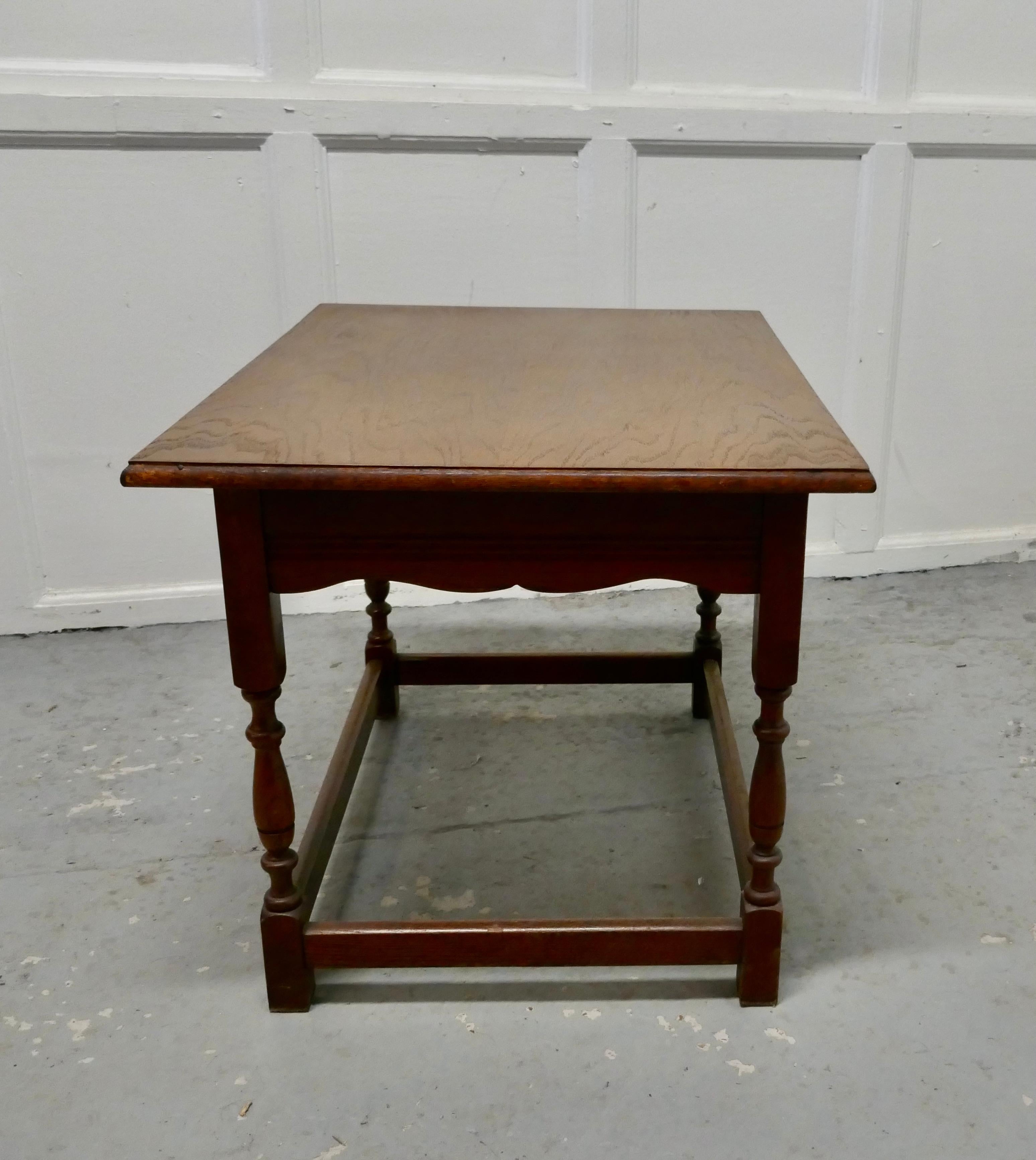 Late Victorian Golden Oak Occasional Side table For Sale 1